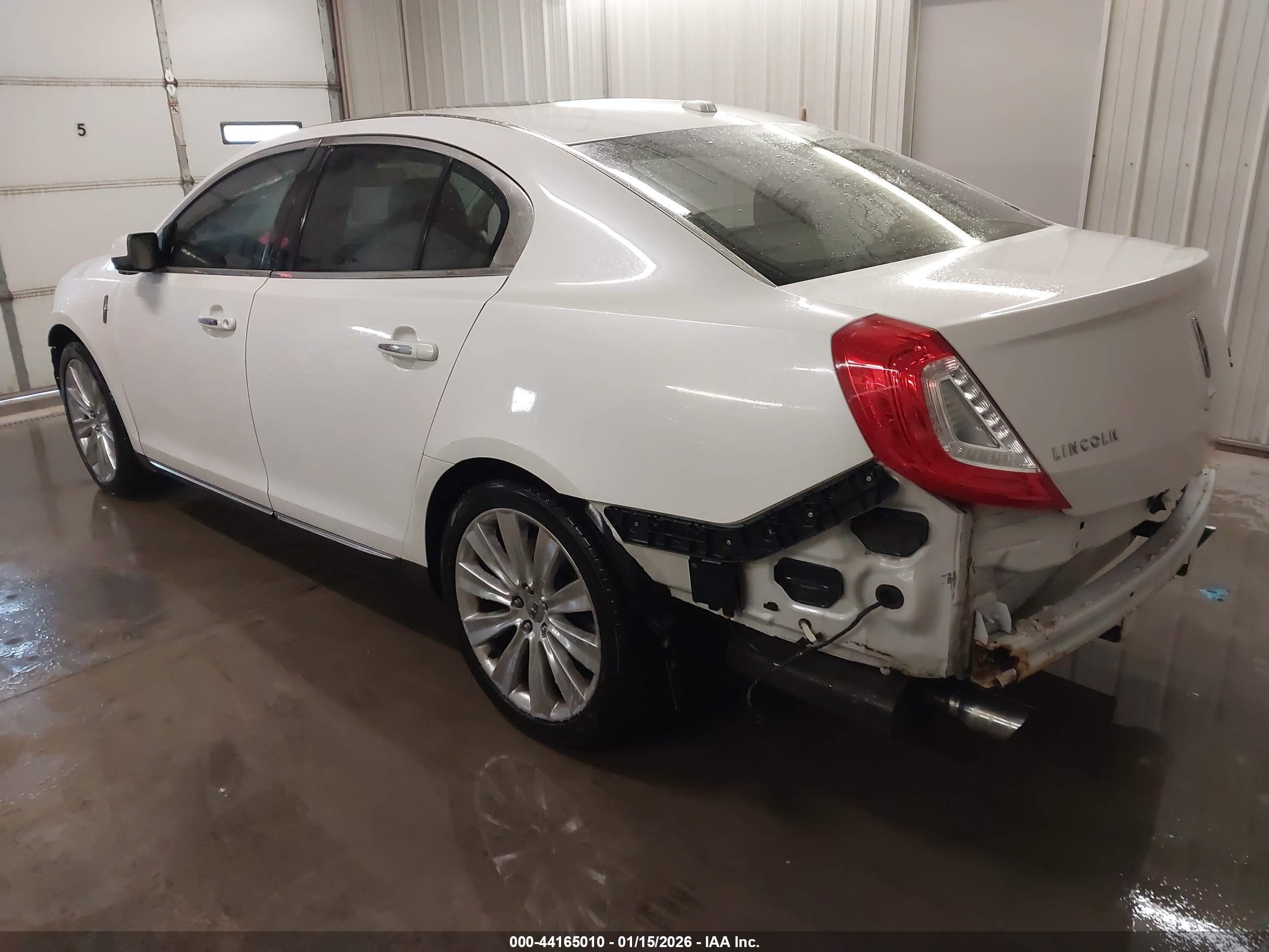 LINCOLN MKS image 3