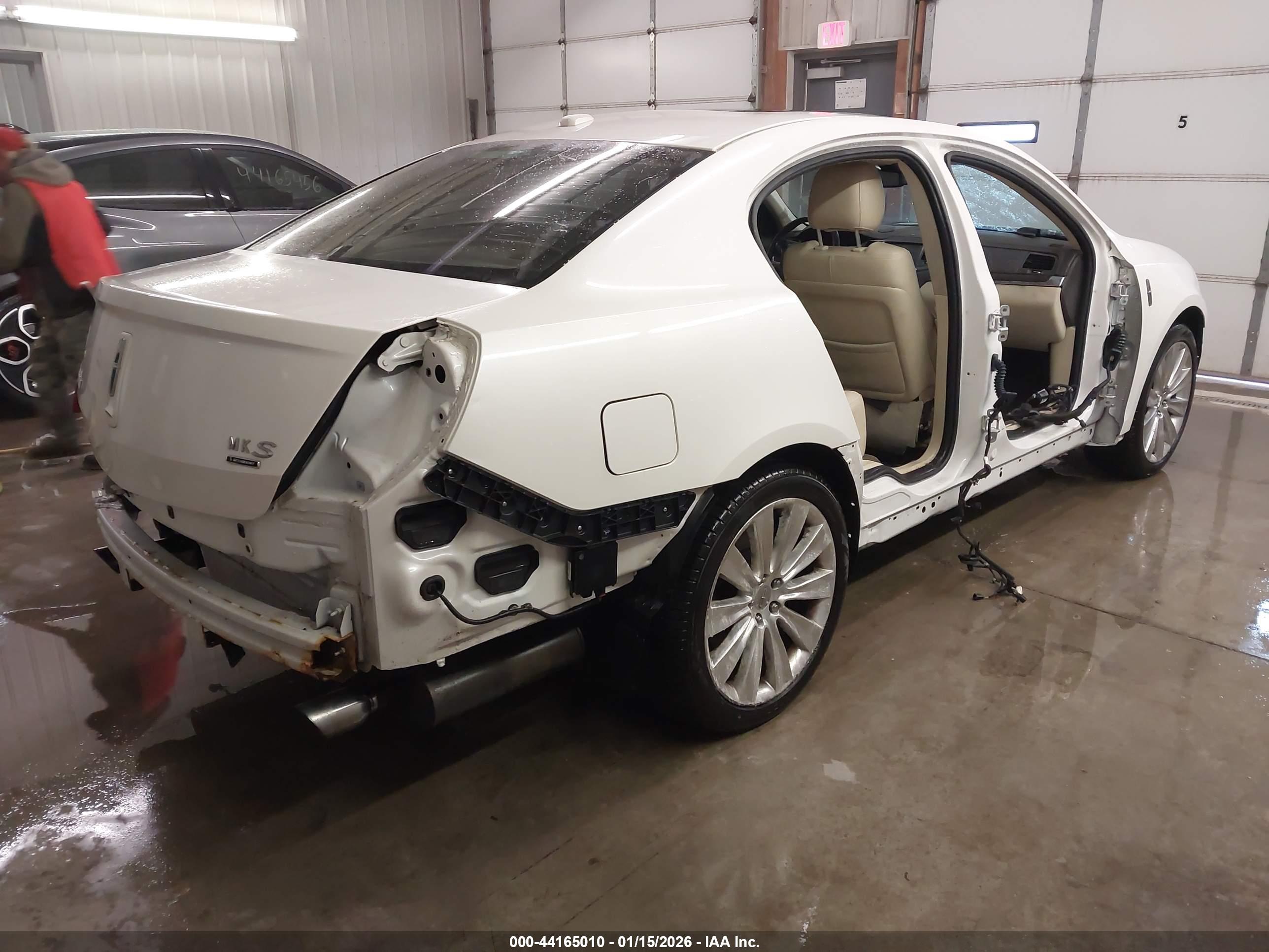 LINCOLN MKS image 4