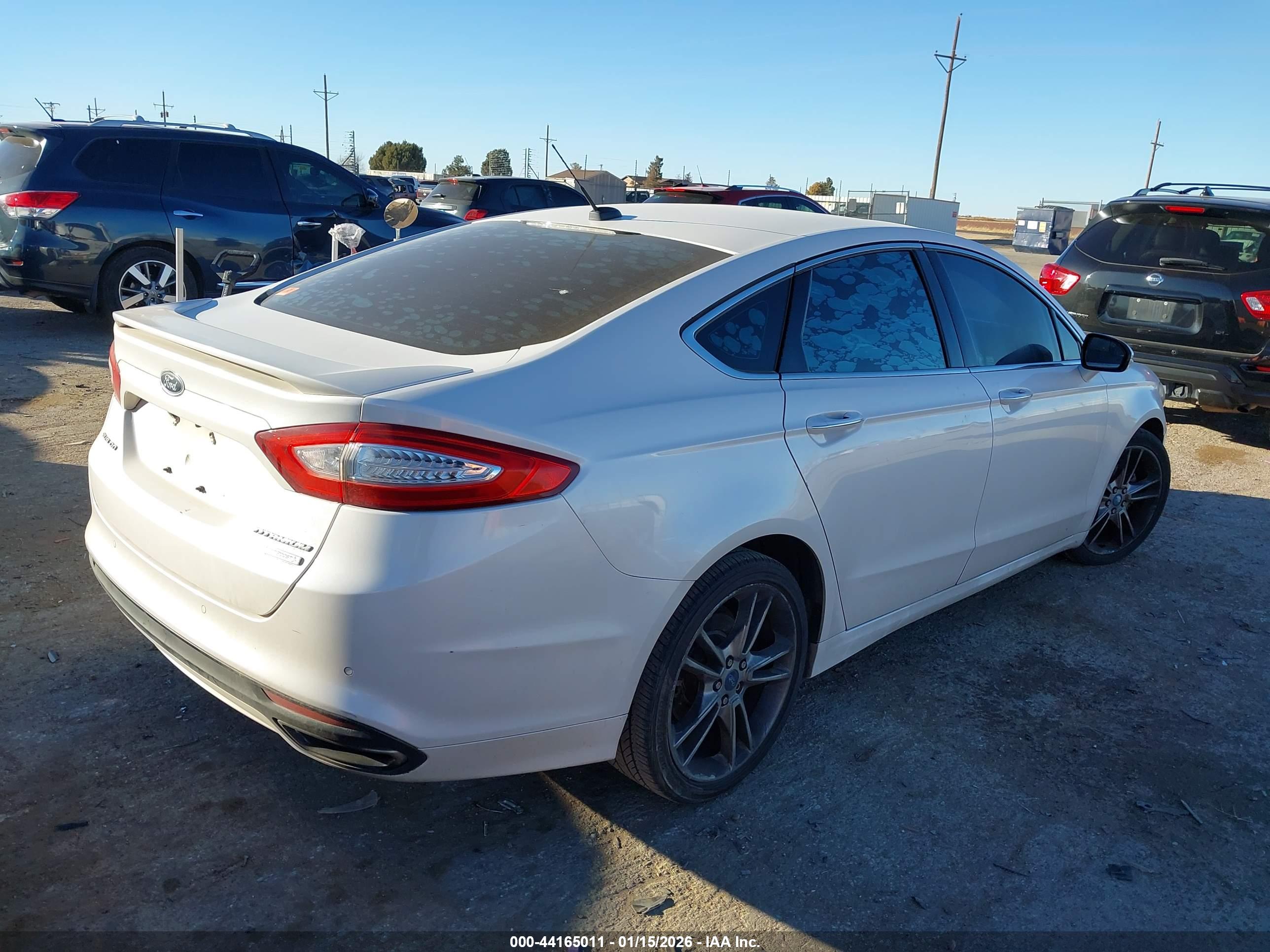 FORD FUSION image 4