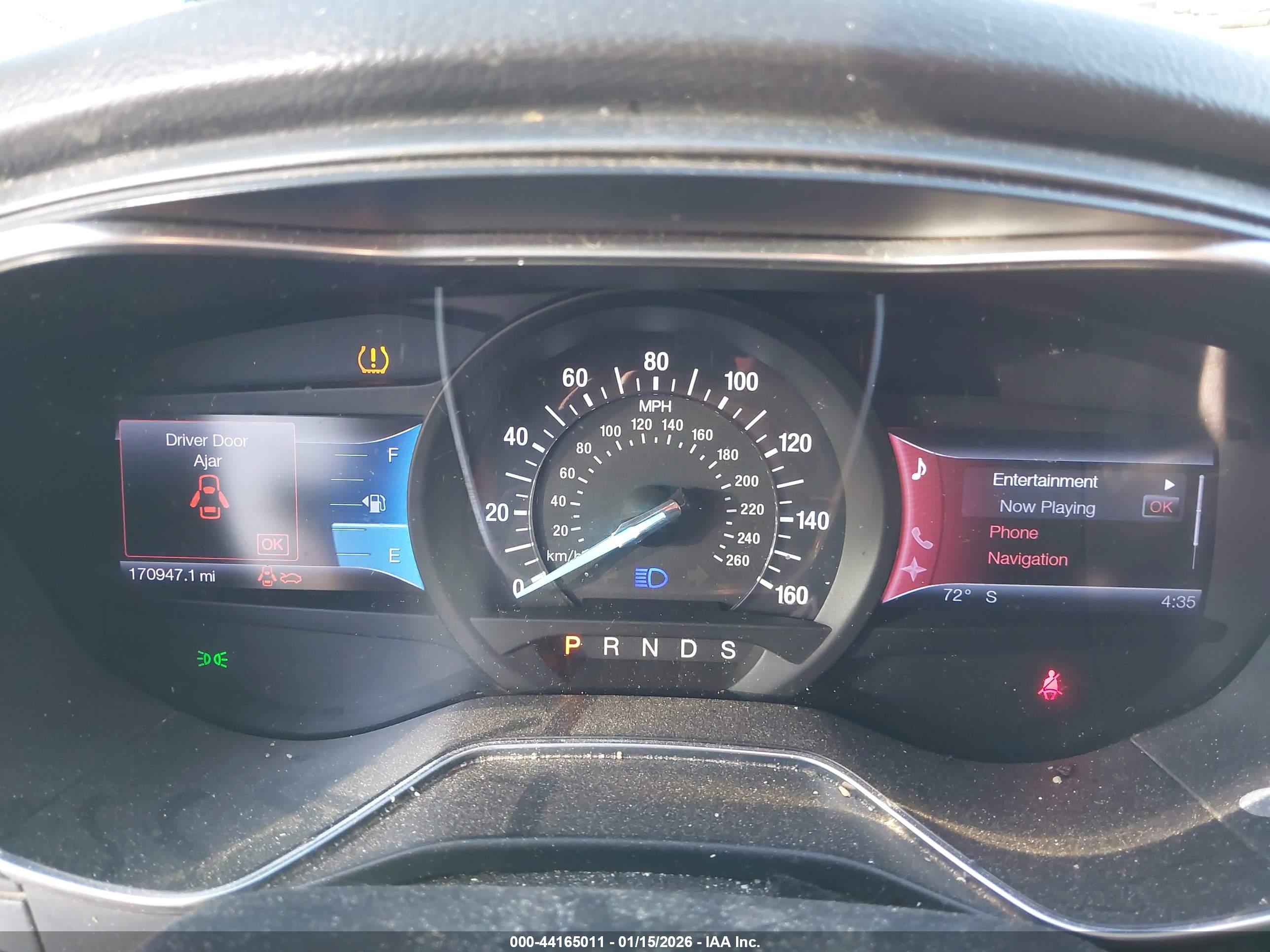 FORD FUSION image 7