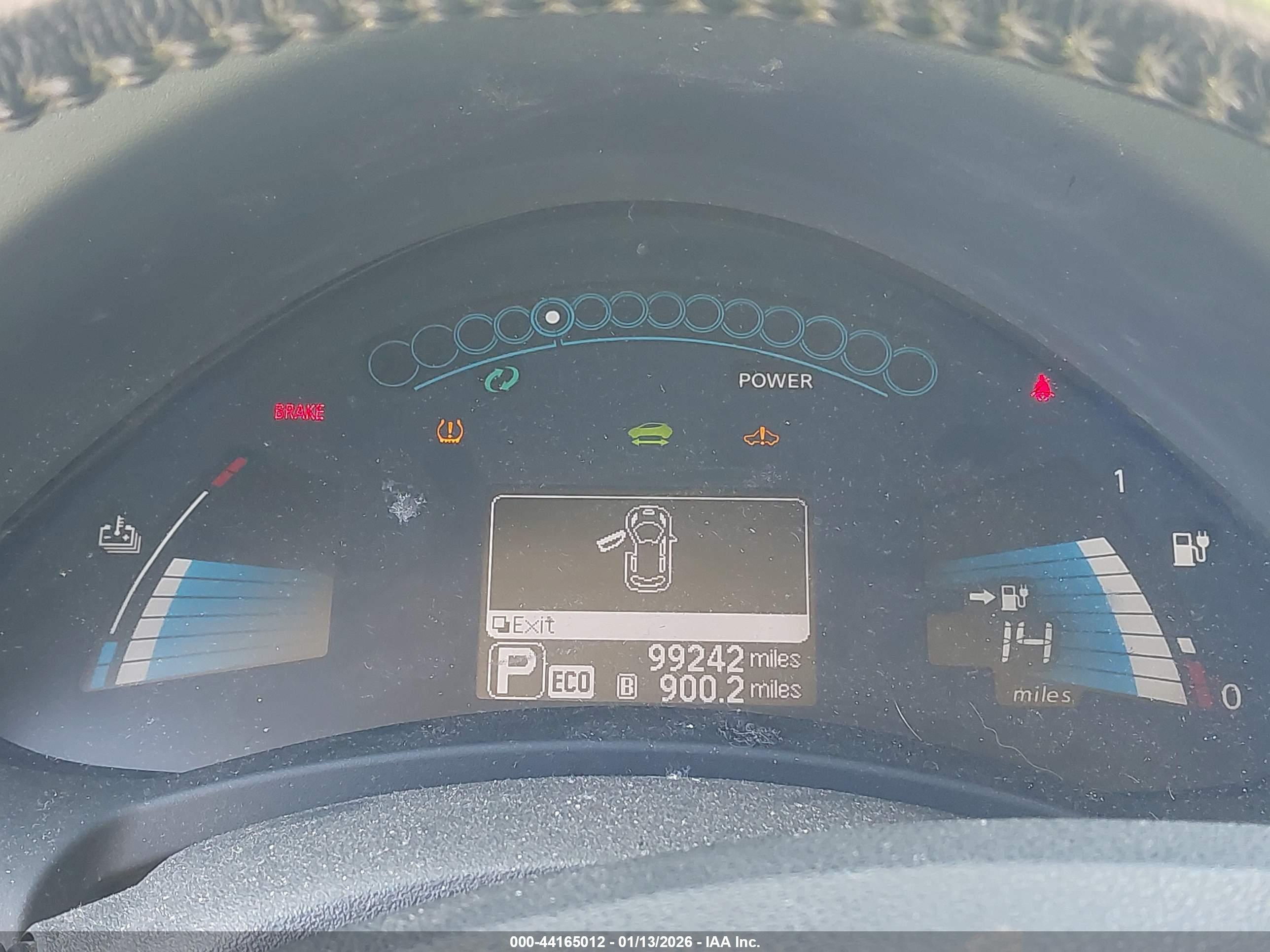 NISSAN LEAF image 7
