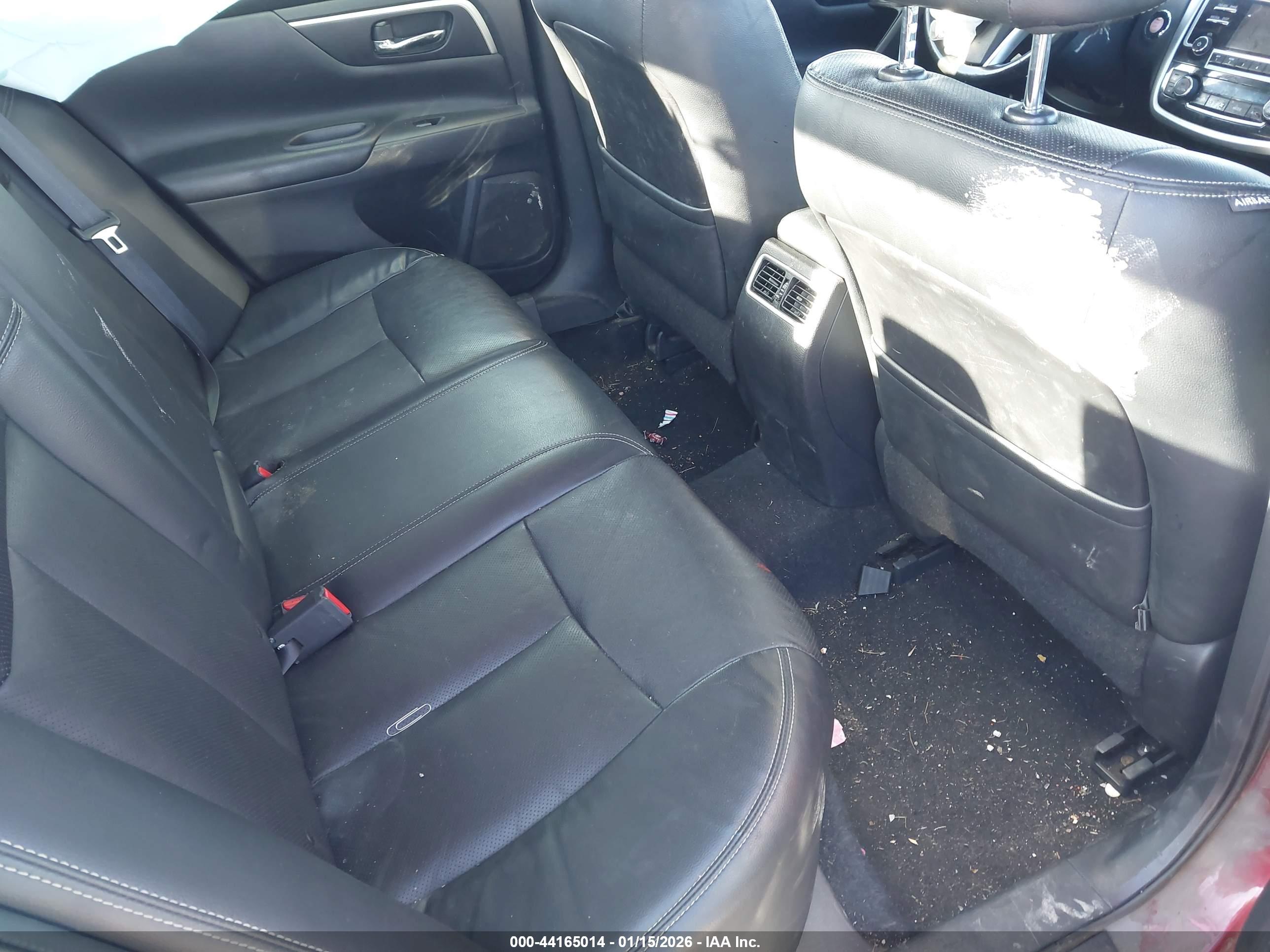 NISSAN ALTIMA image 8