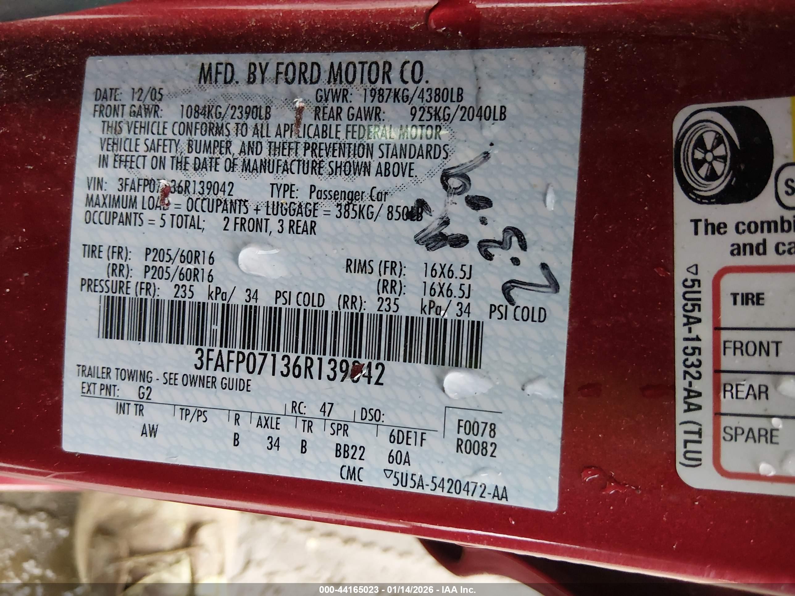 FORD FUSION image 9