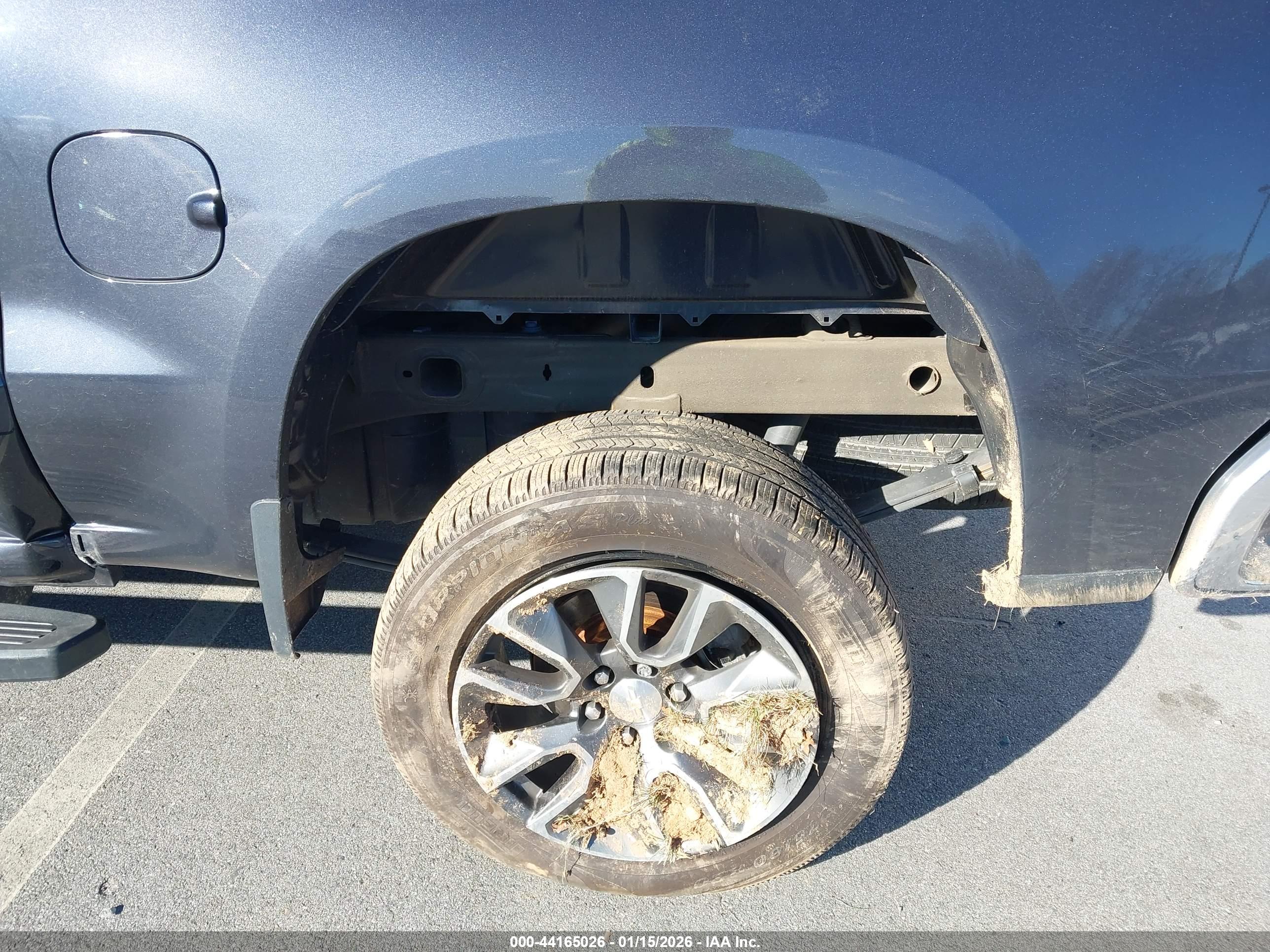 CHEVROLET SILVERADO image 6