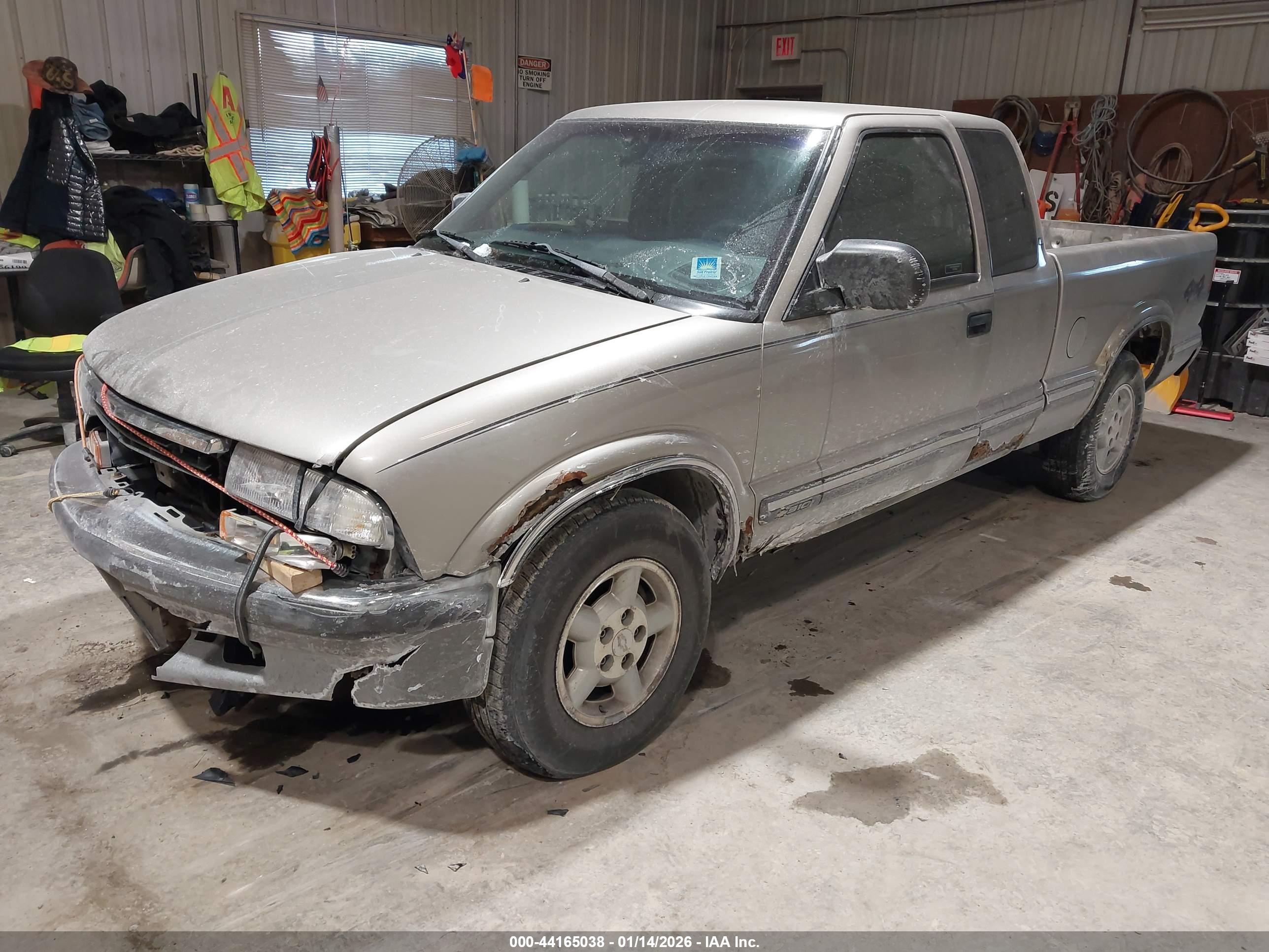 CHEVROLET S-10 image 2
