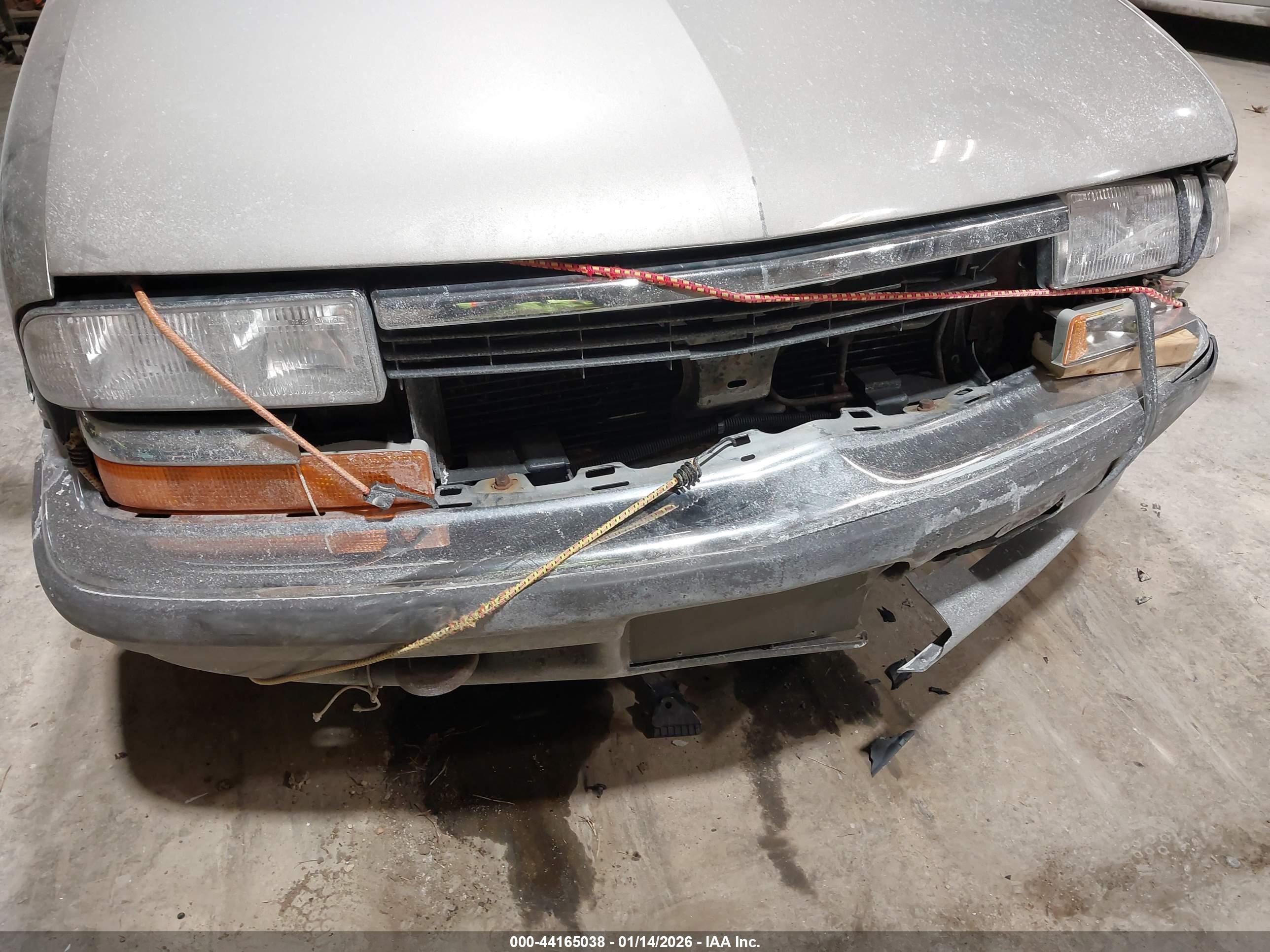 CHEVROLET S-10 image 6