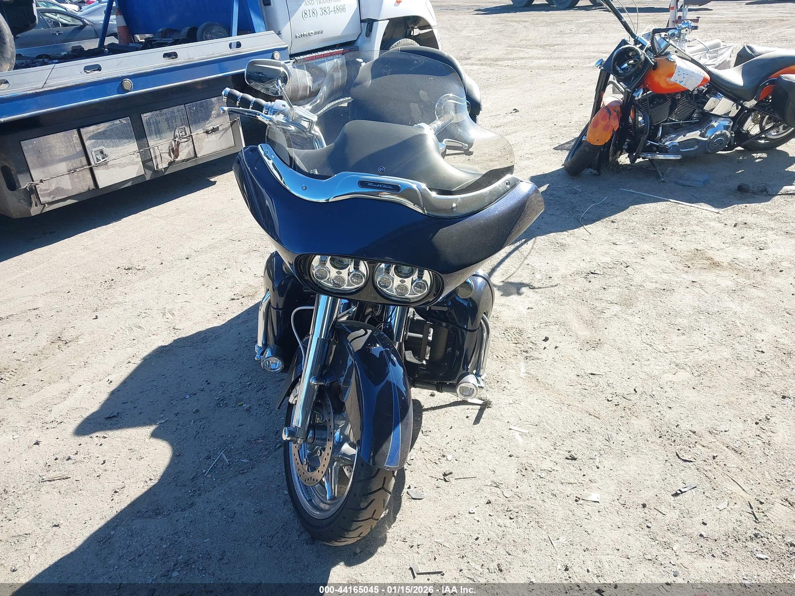 HARLEY-DAVIDSON FLTRU image 5