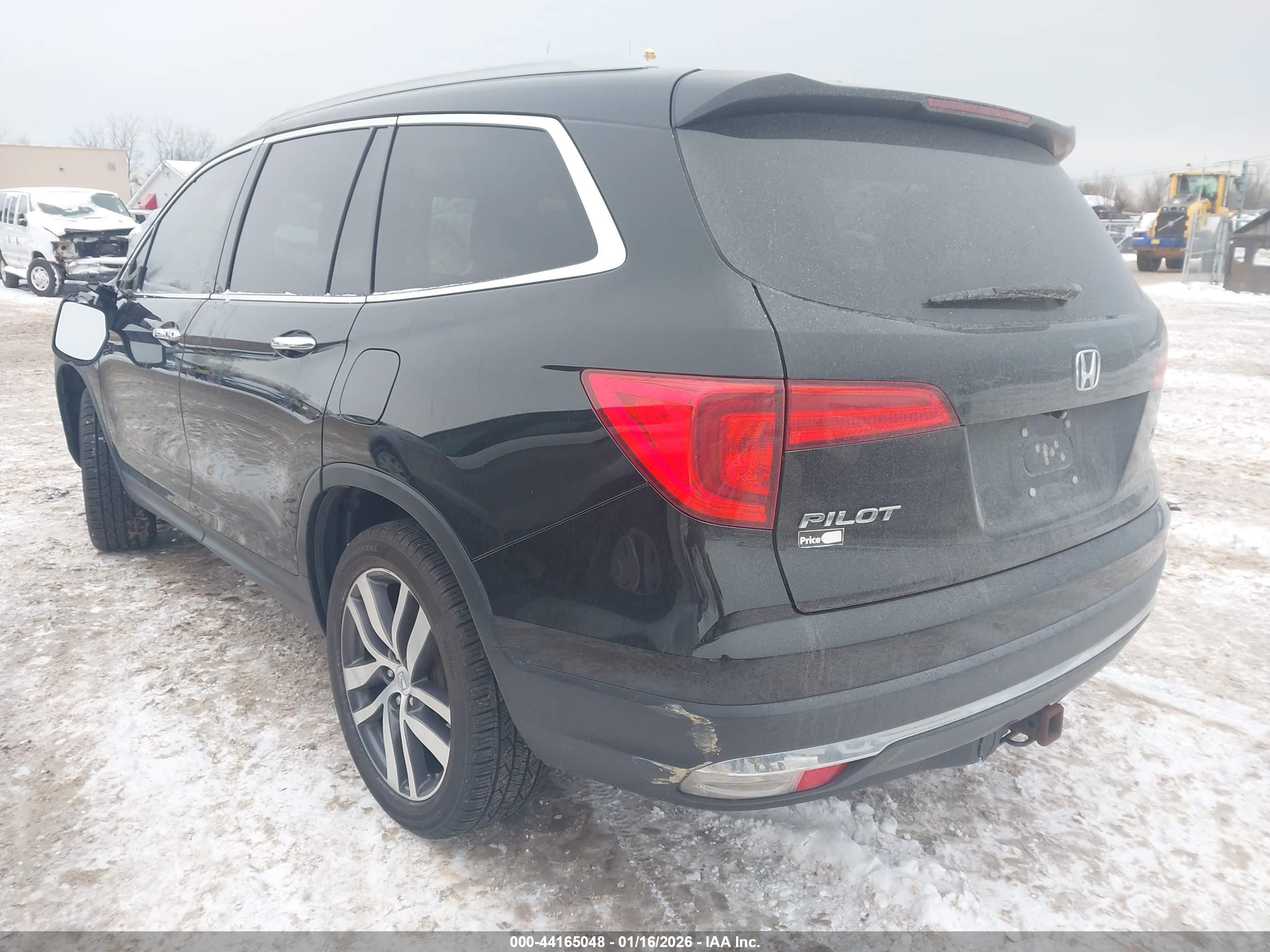 HONDA PILOT image 3