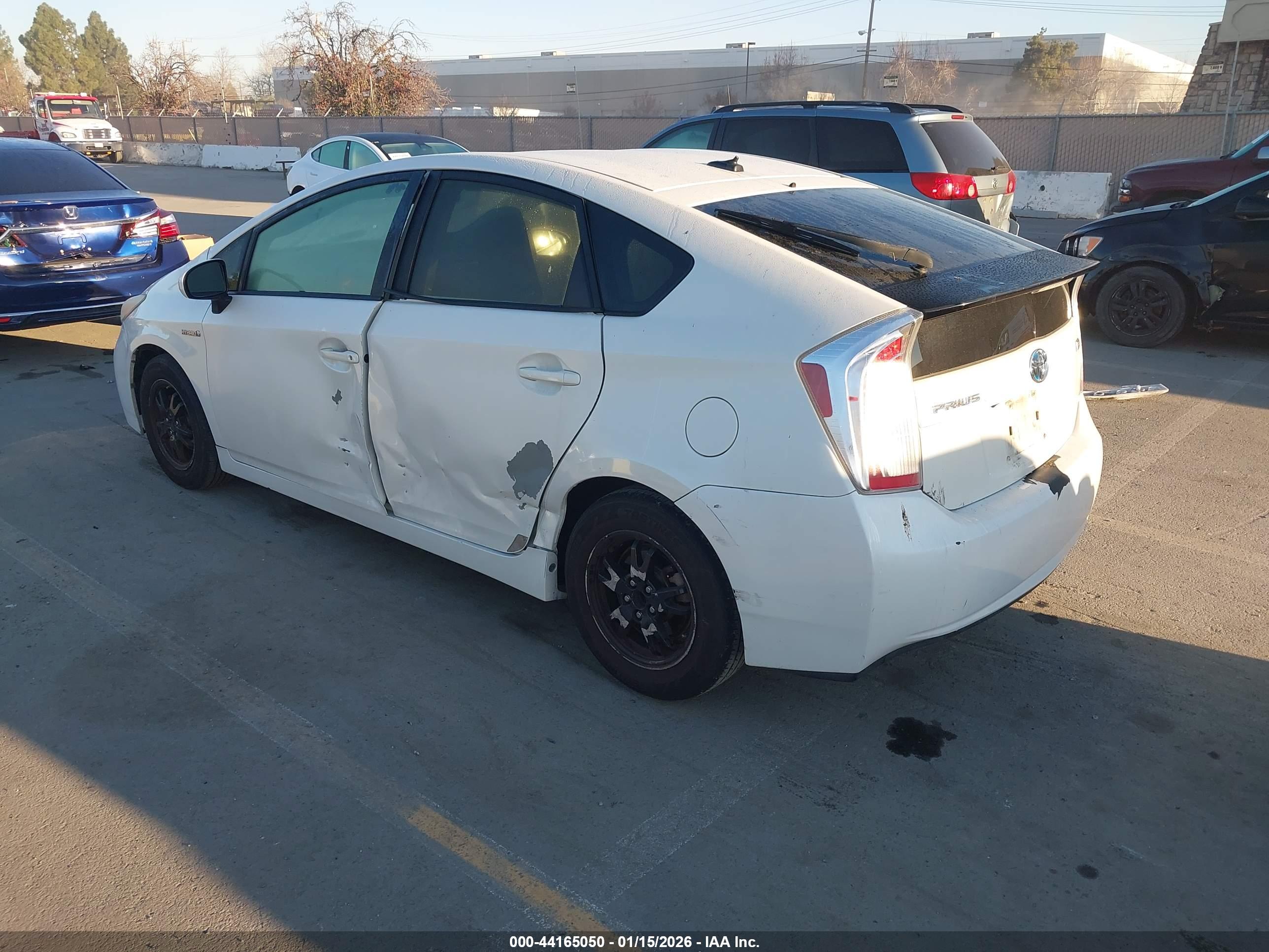 TOYOTA PRIUS image 3
