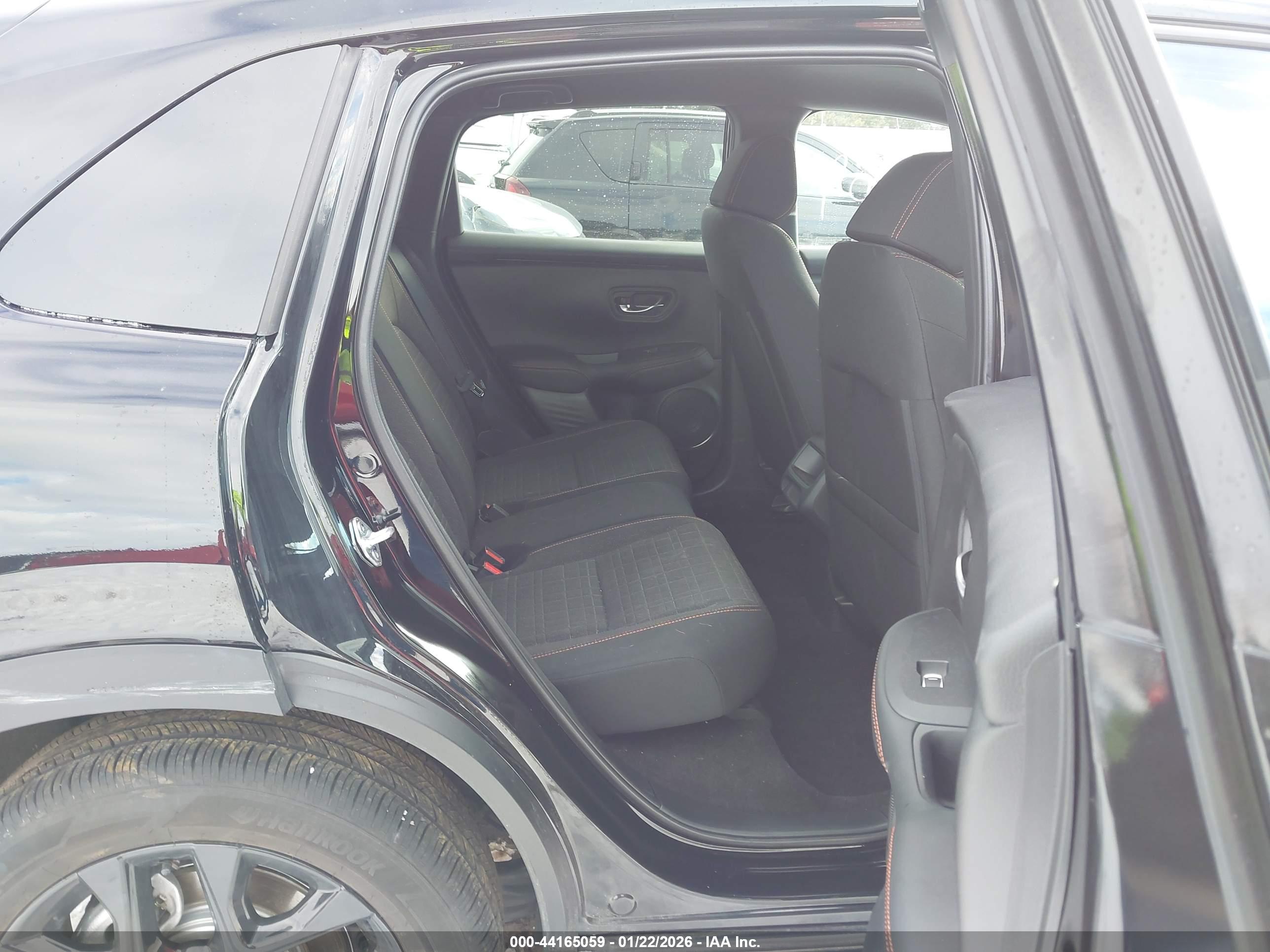 HONDA HR-V image 8