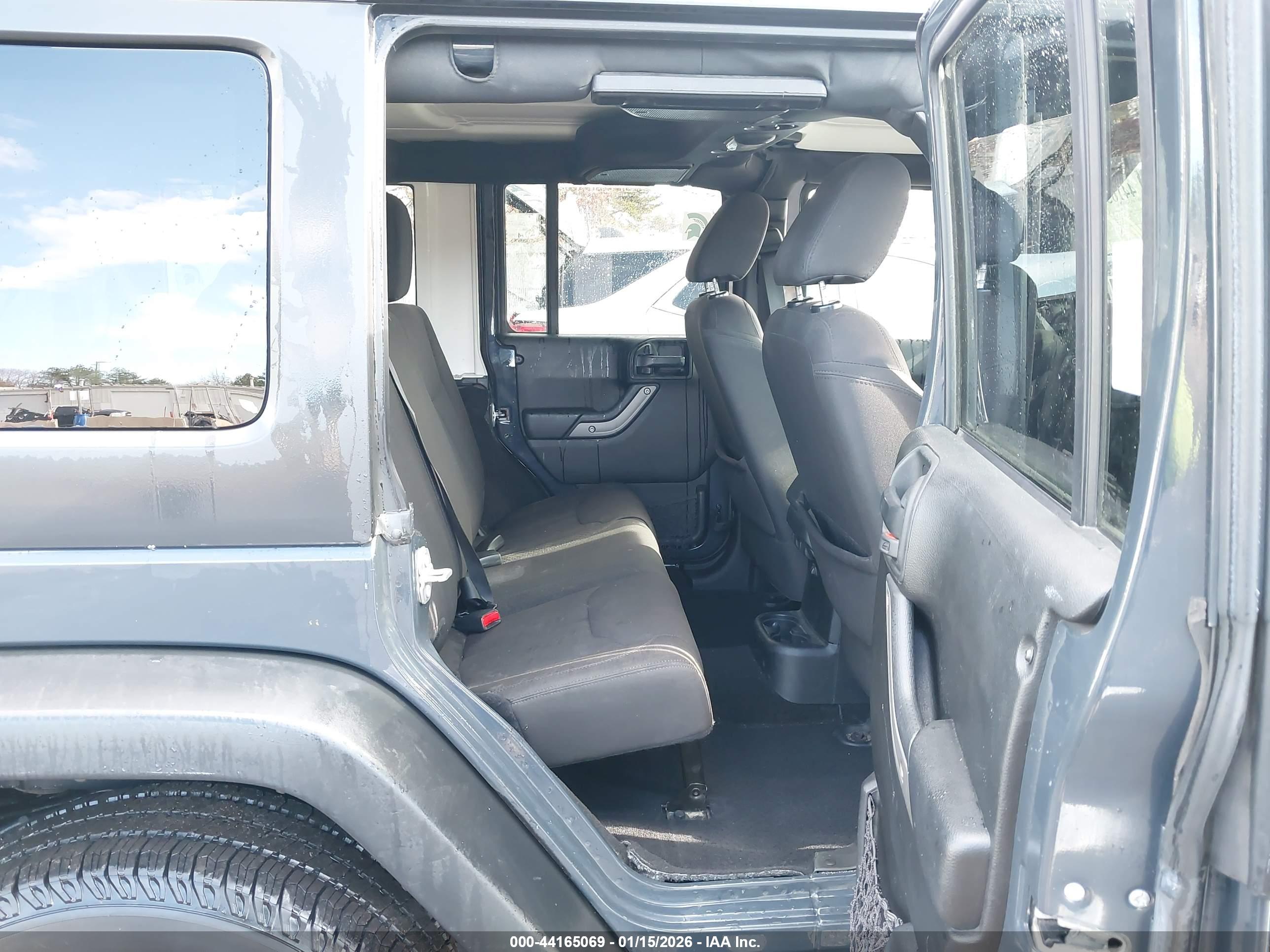 JEEP WRANGLER image 8