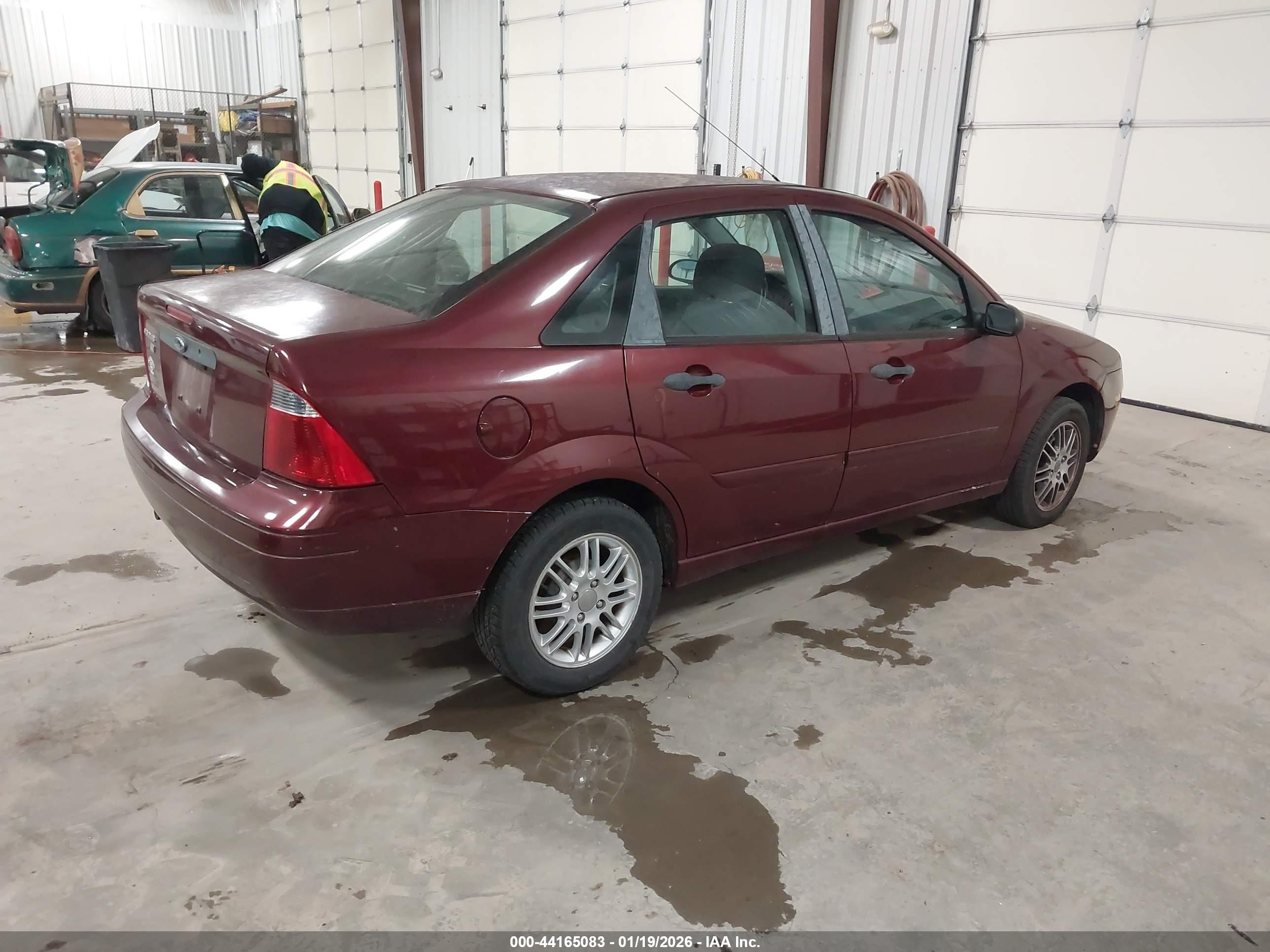 FORD FOCUS image 4