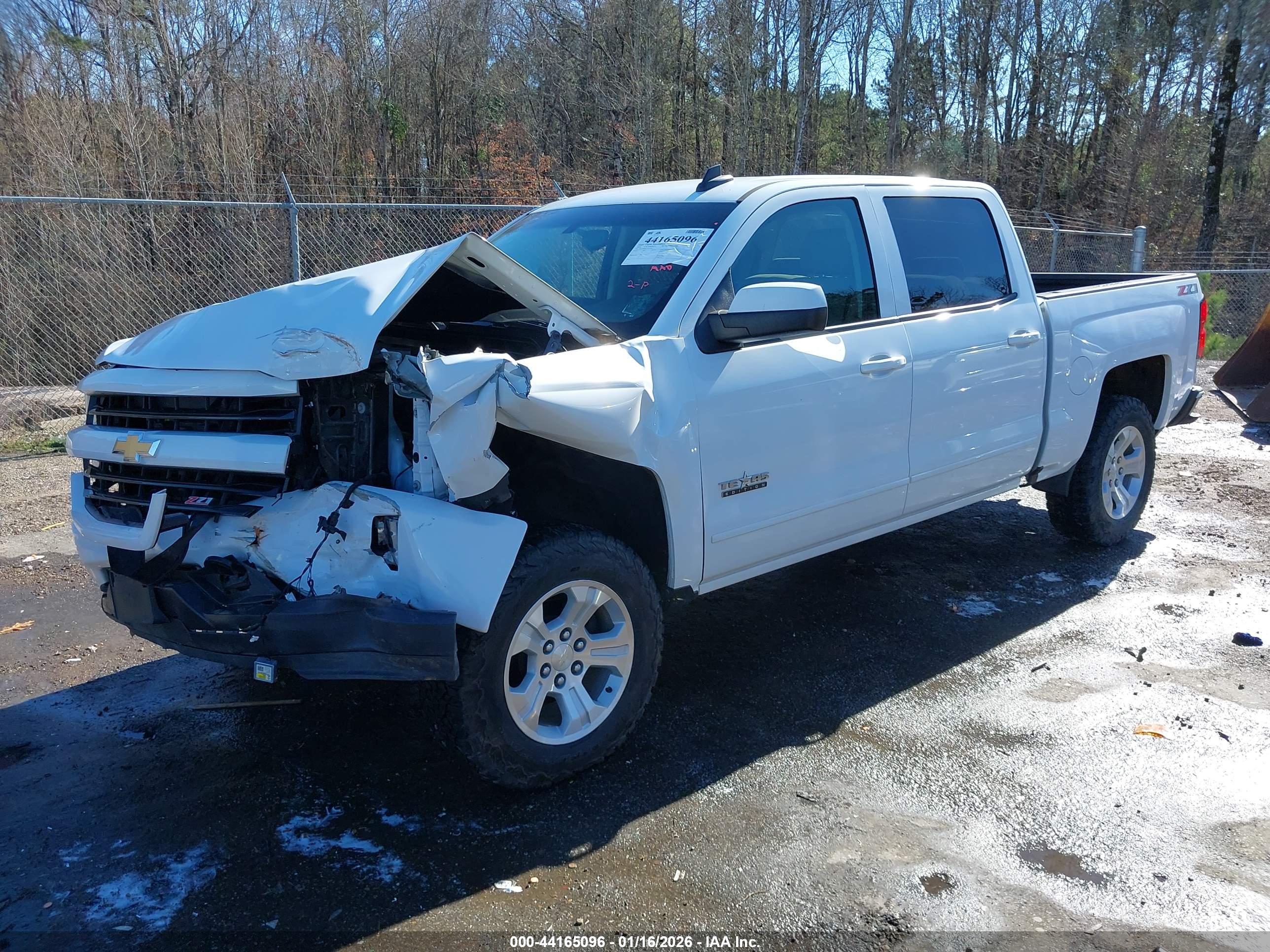 CHEVROLET SILVERADO image 2