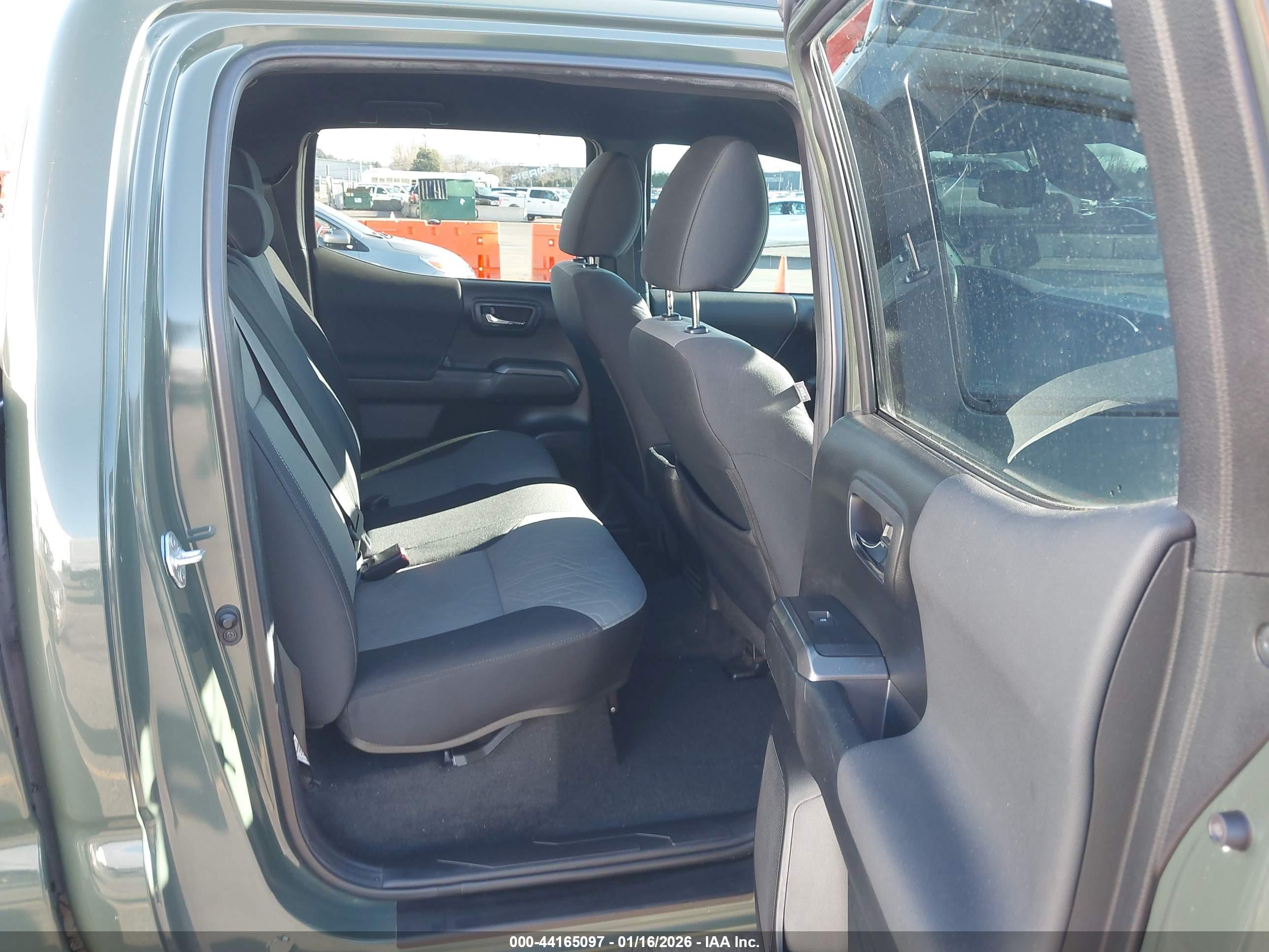 TOYOTA TACOMA image 8
