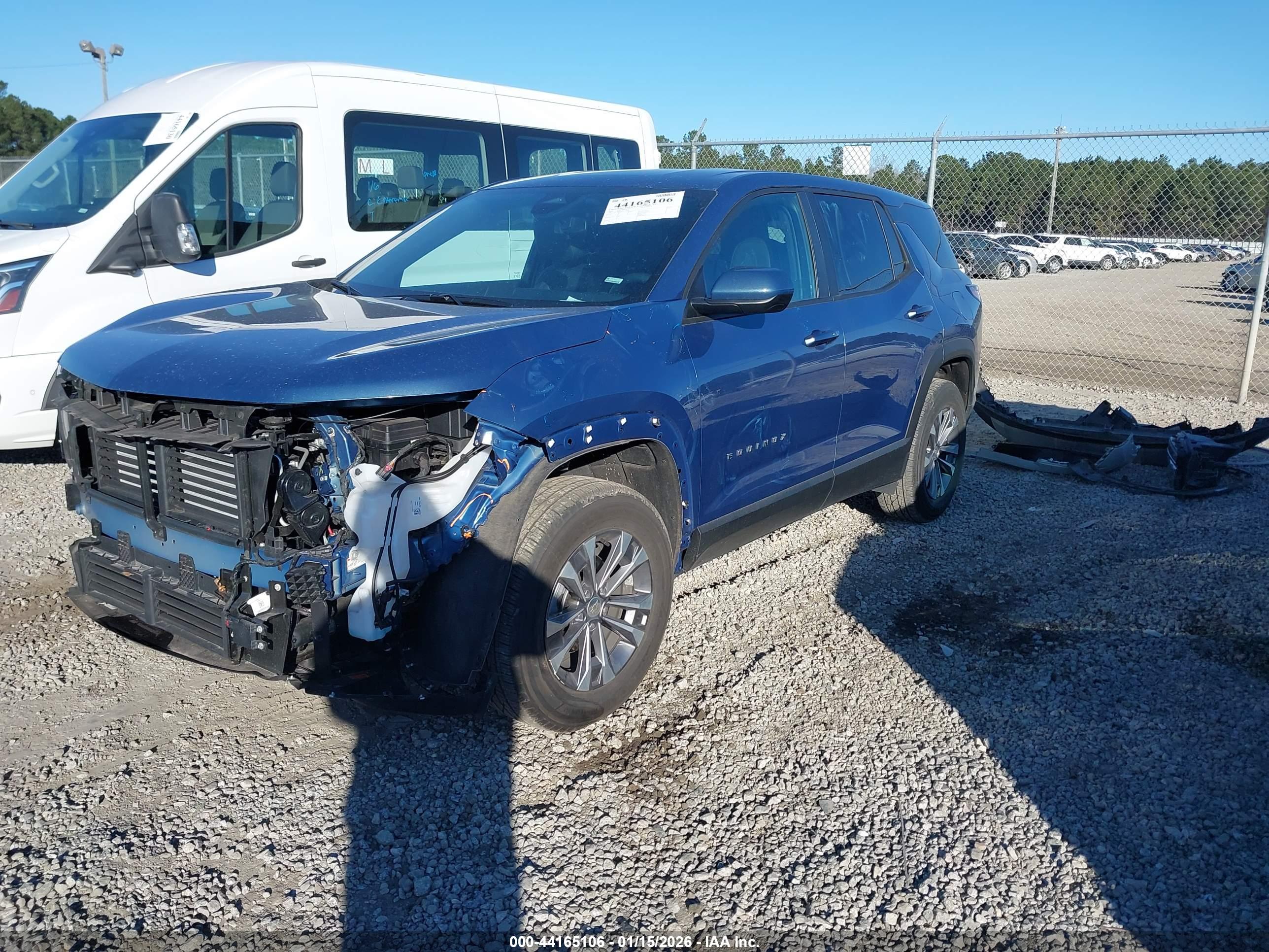 CHEVROLET EQUINOX image 2