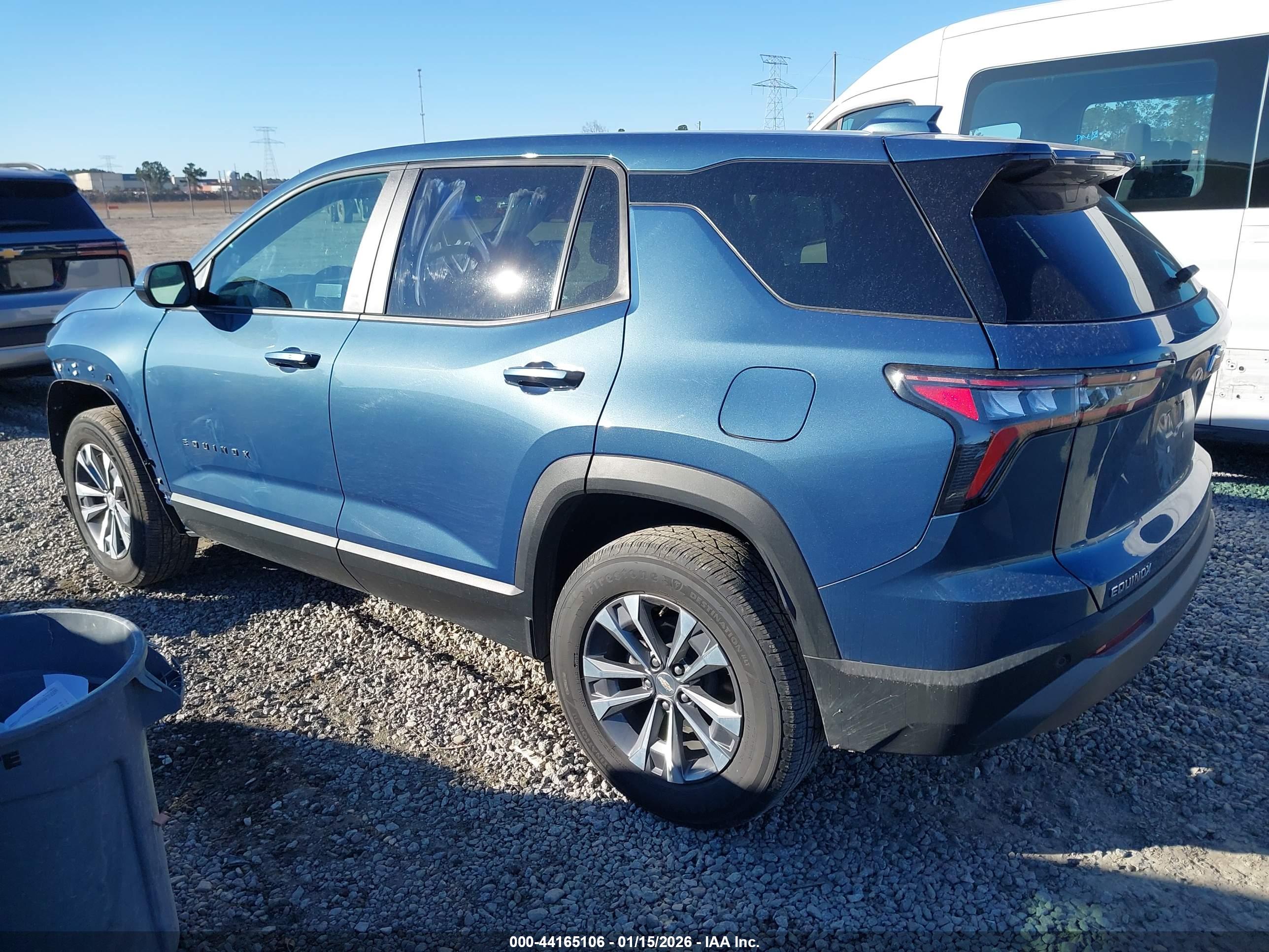 CHEVROLET EQUINOX image 3