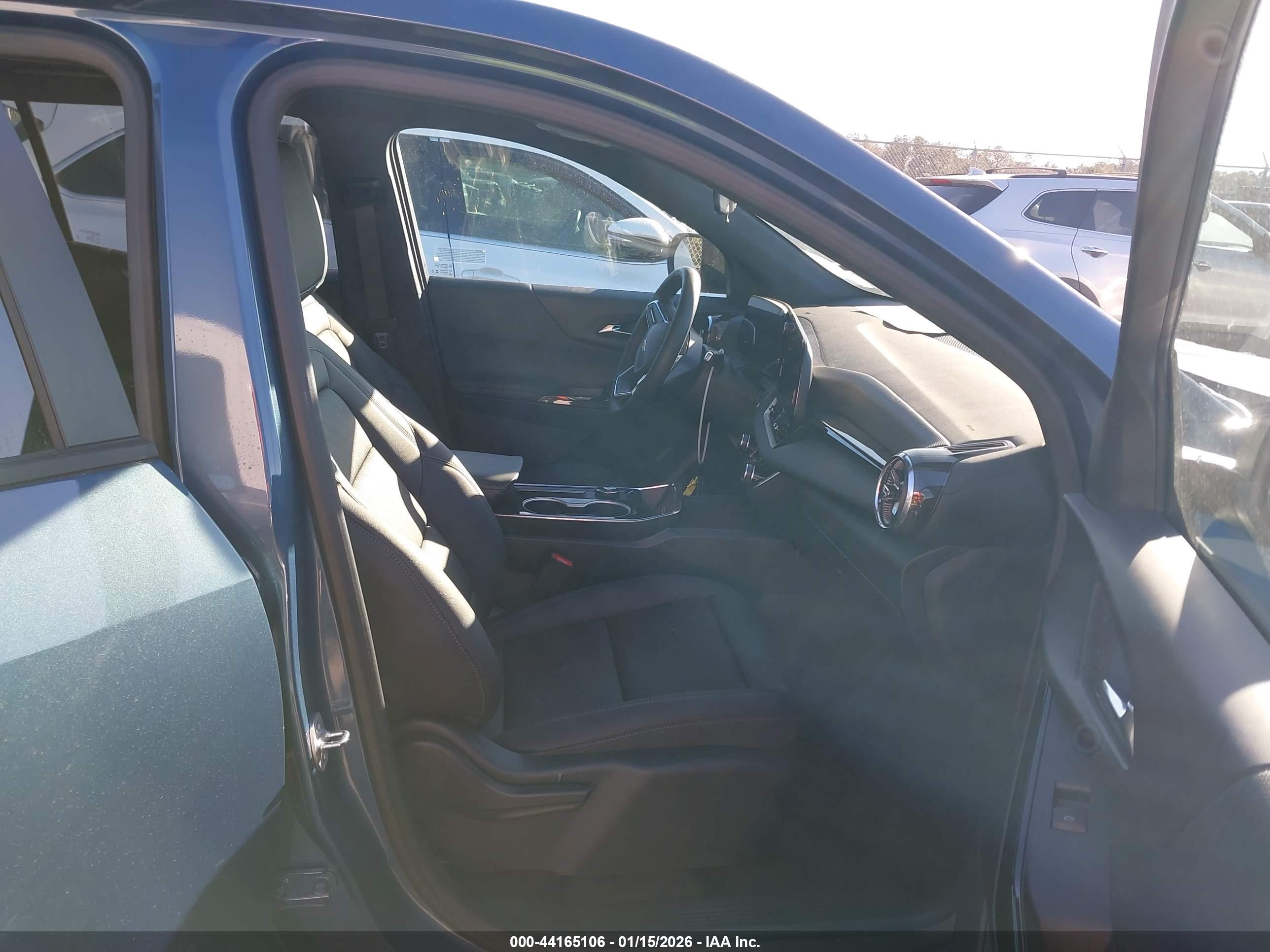 CHEVROLET EQUINOX image 5