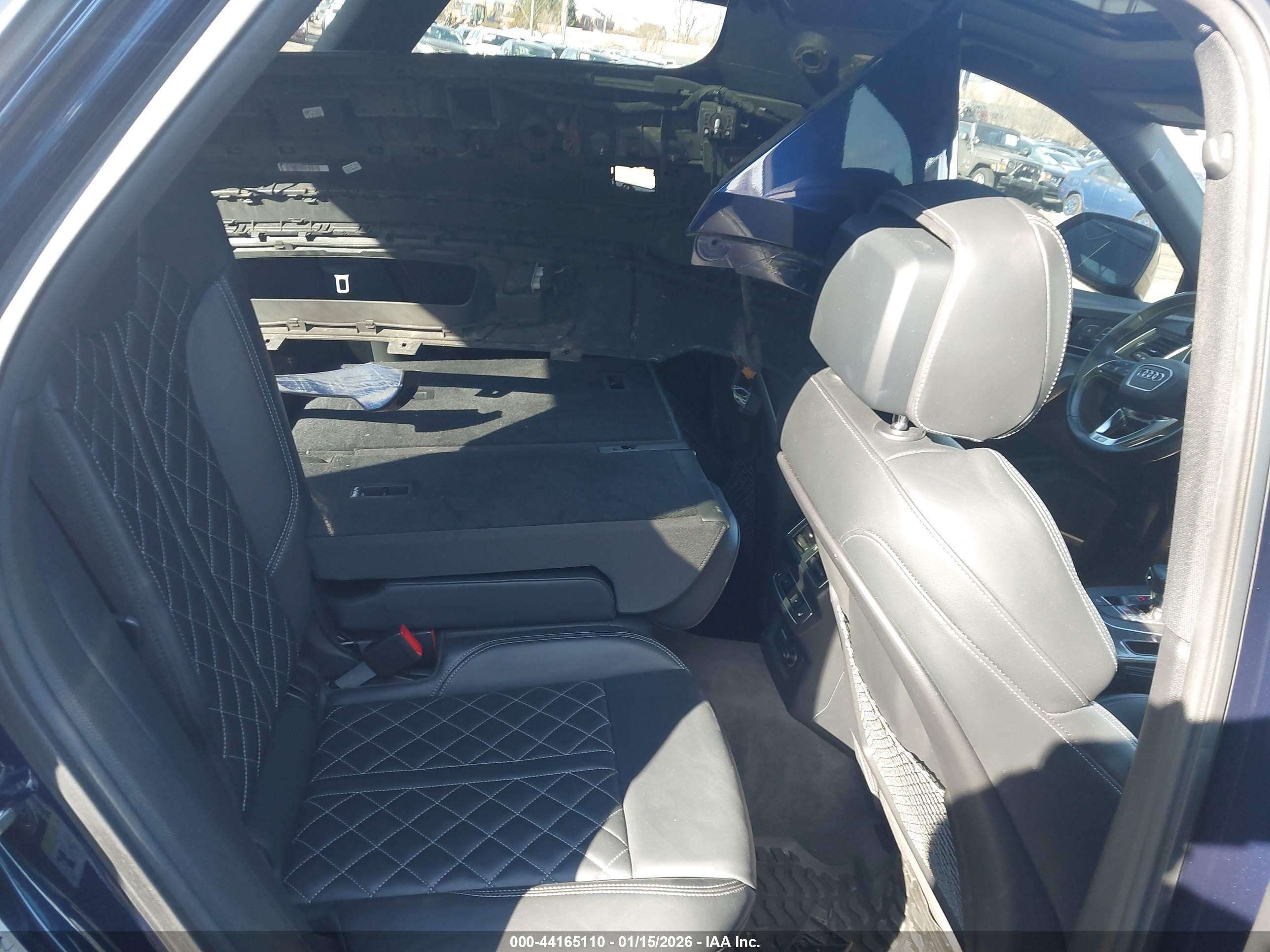 AUDI SQ5 image 8