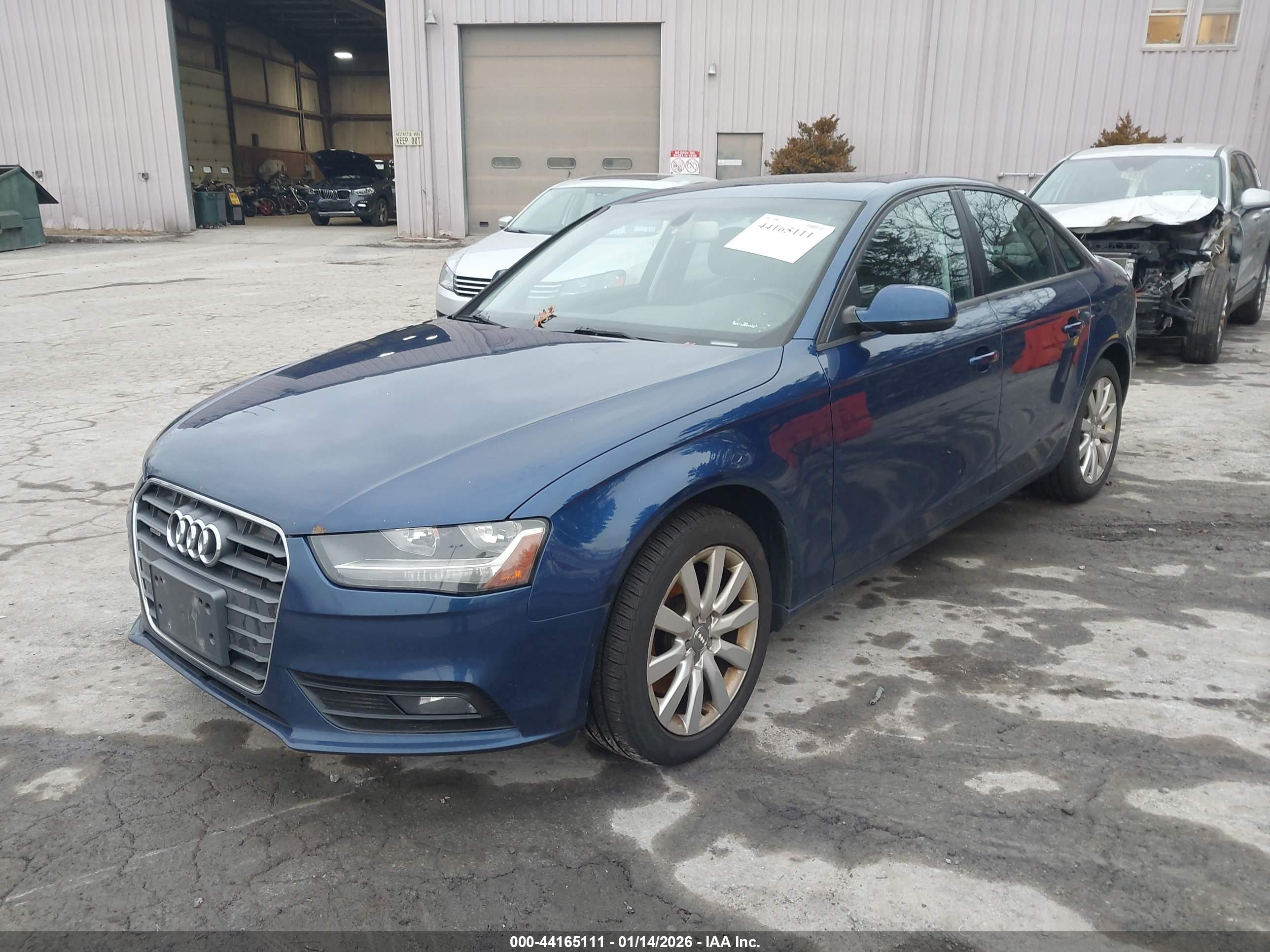 AUDI A4 image 2