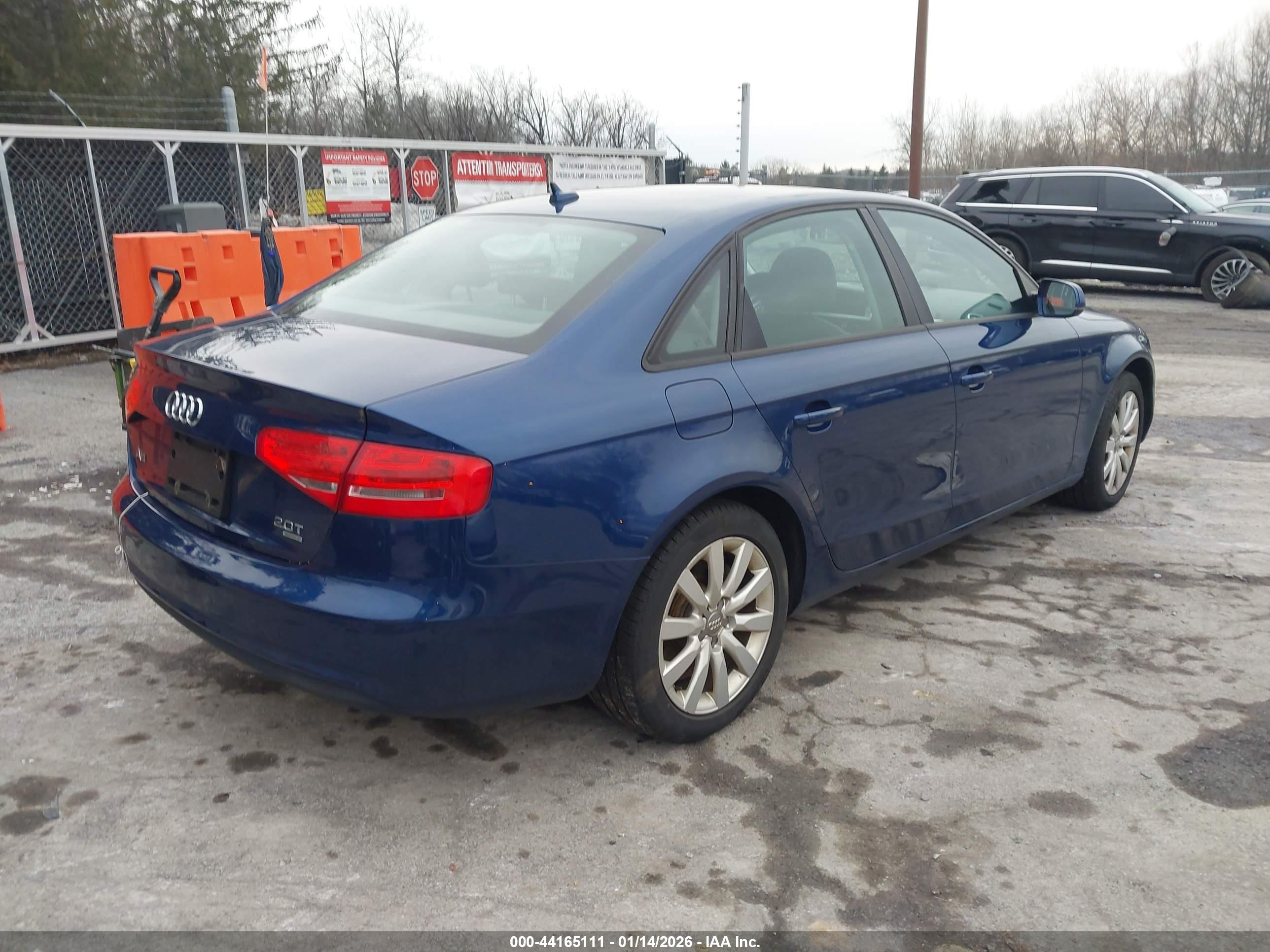 AUDI A4 image 4