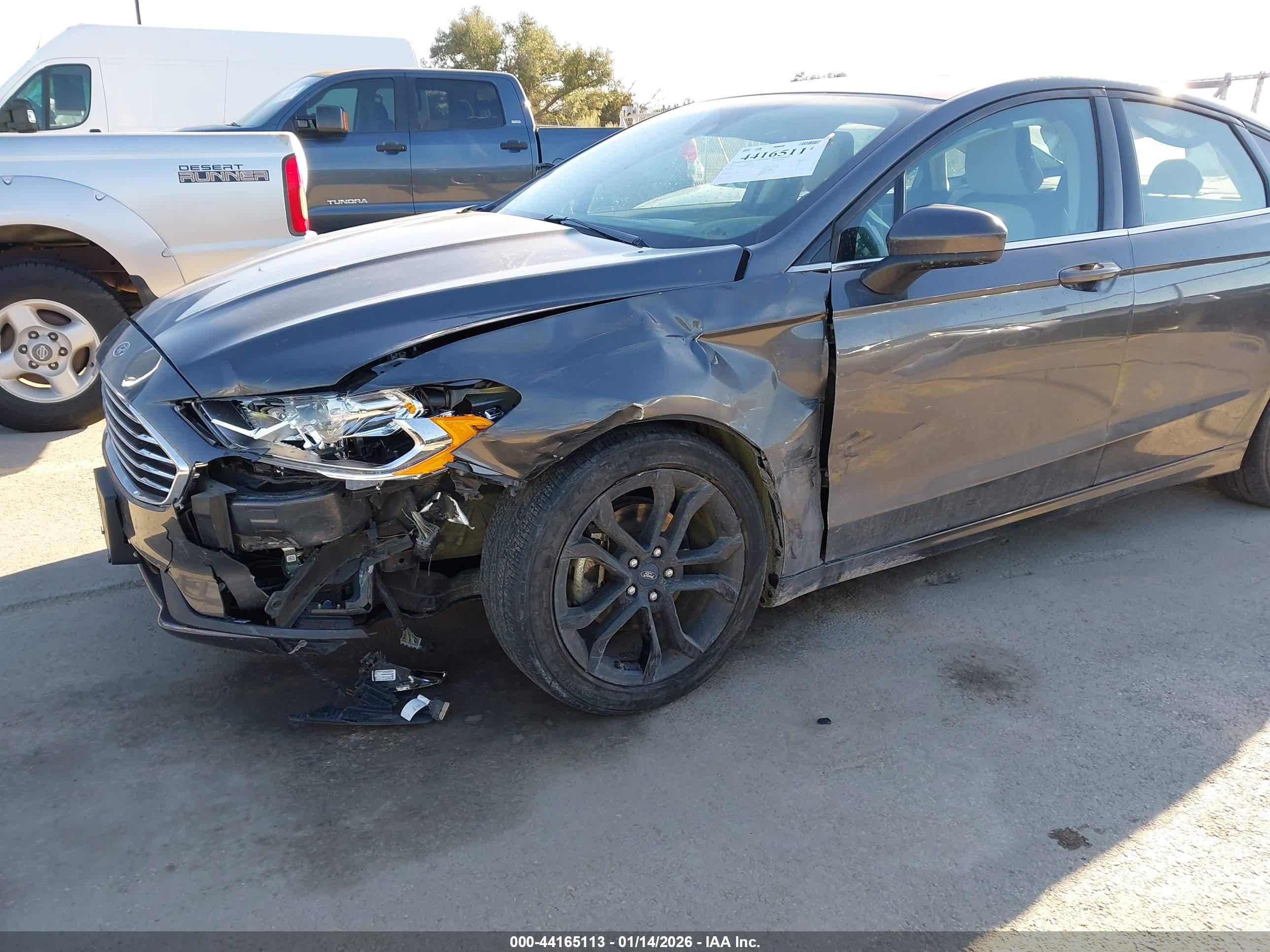 FORD FUSION image 6