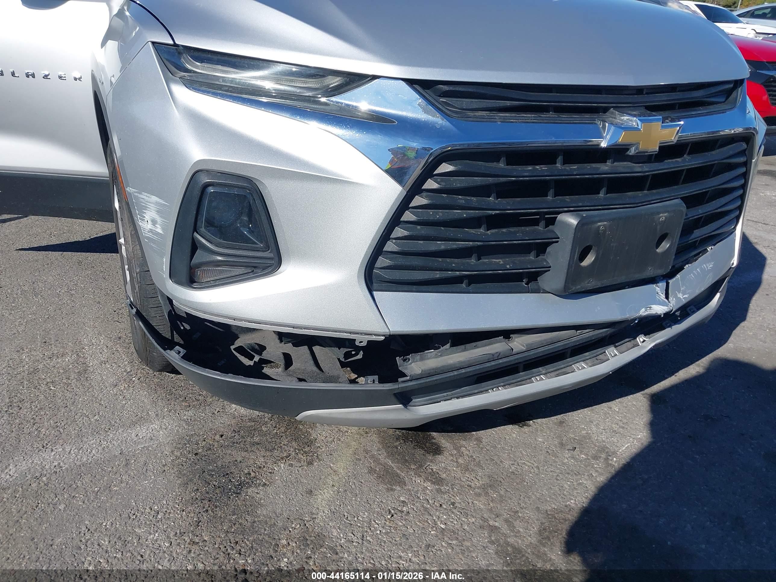 CHEVROLET BLAZER image 6