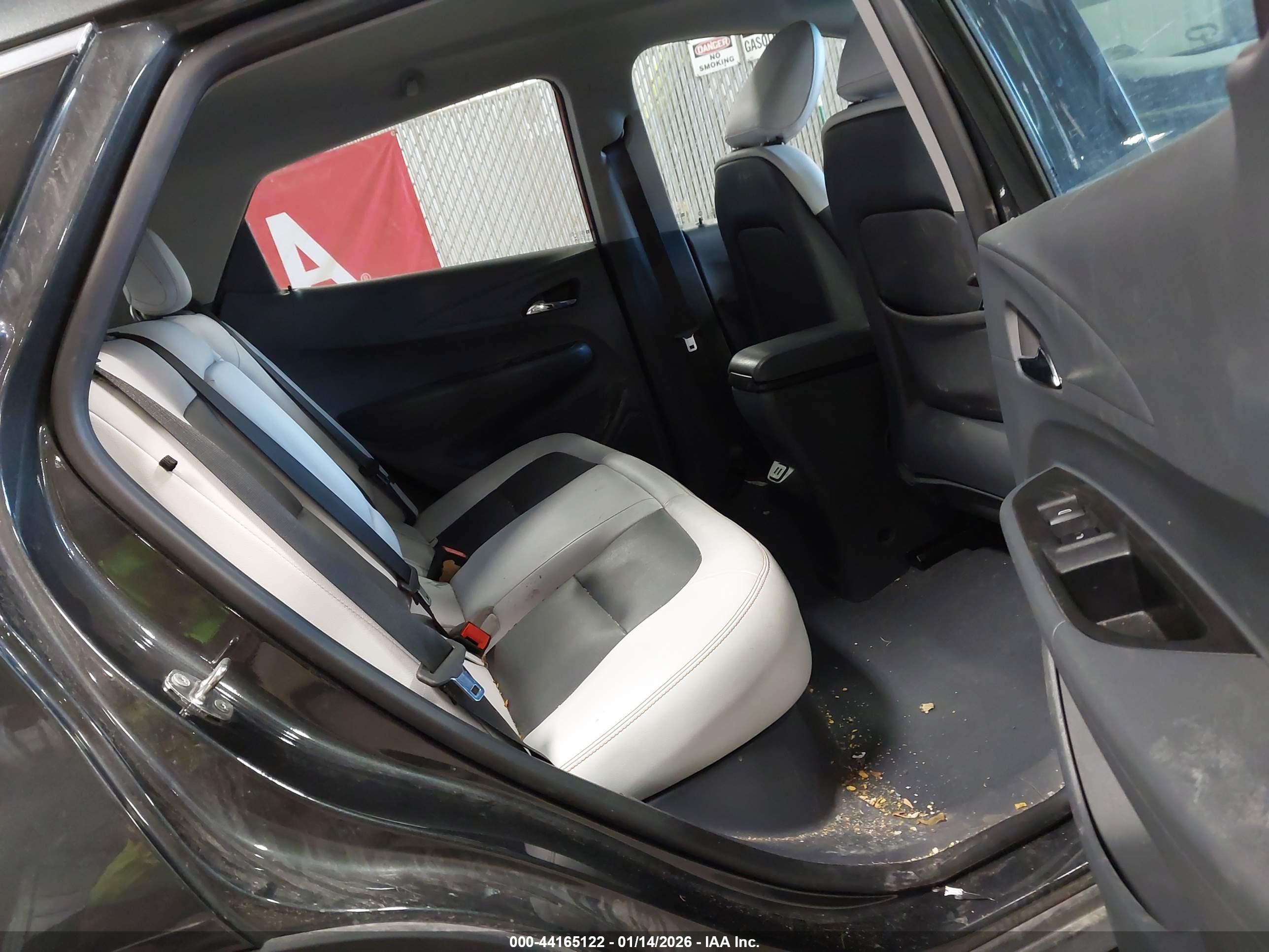 CHEVROLET BOLT image 8