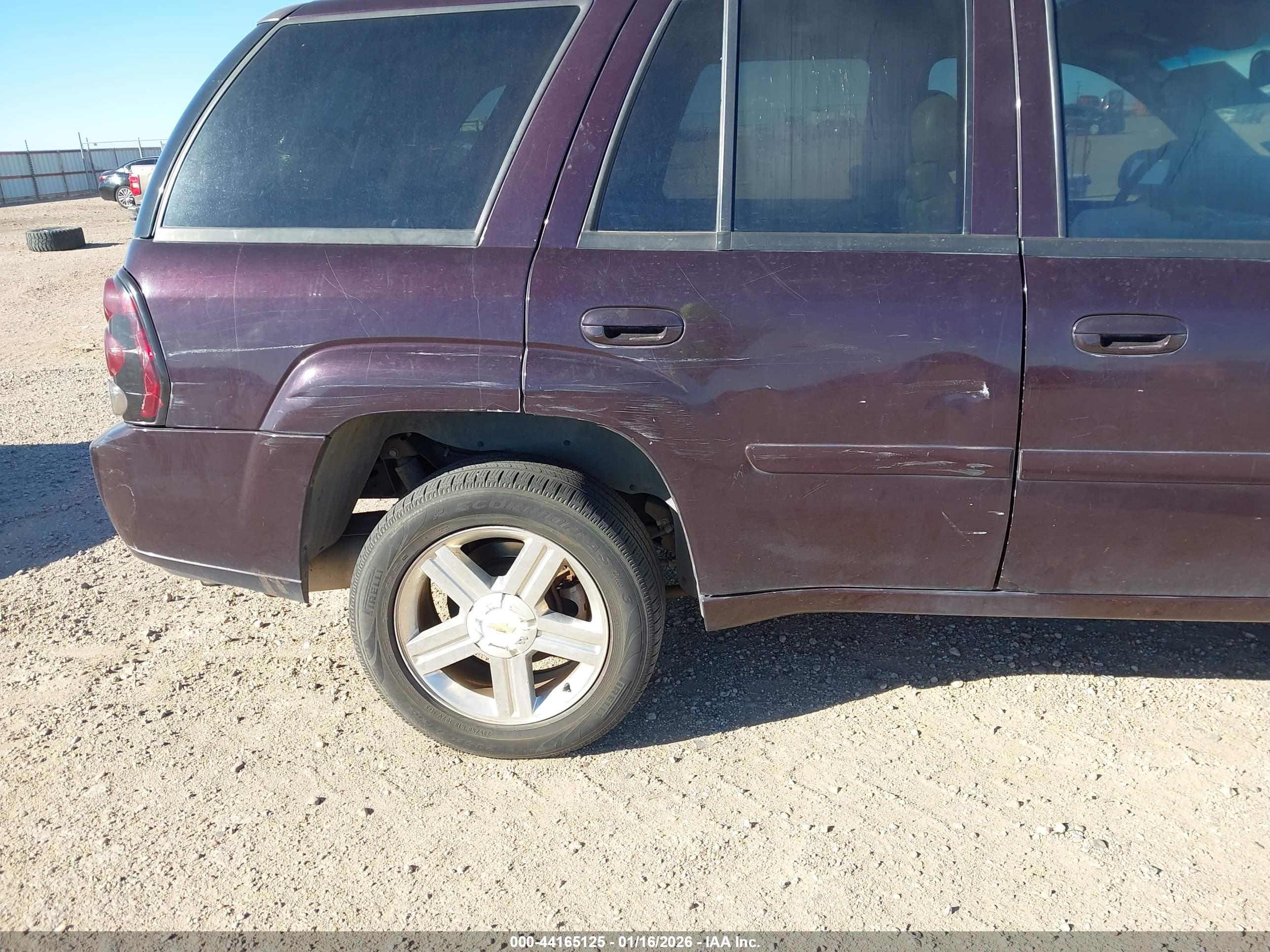 CHEVROLET TRAILBLAZER image 6
