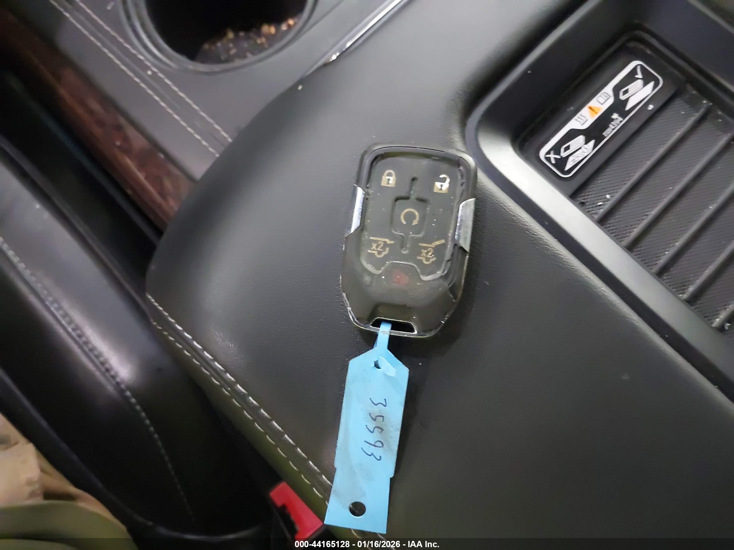 GMC YUKON image 11