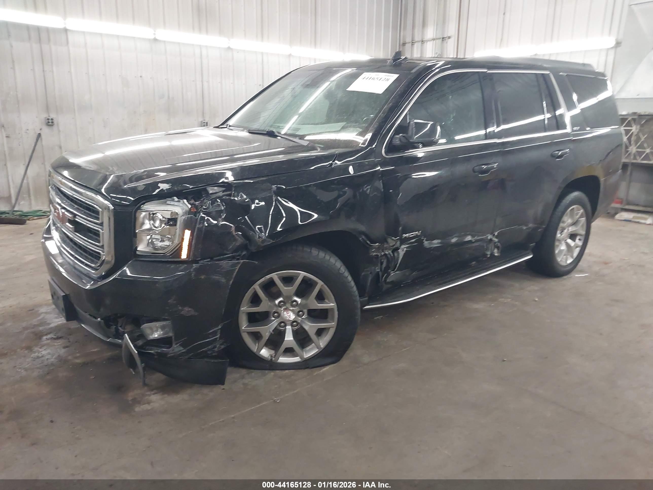 GMC YUKON image 2