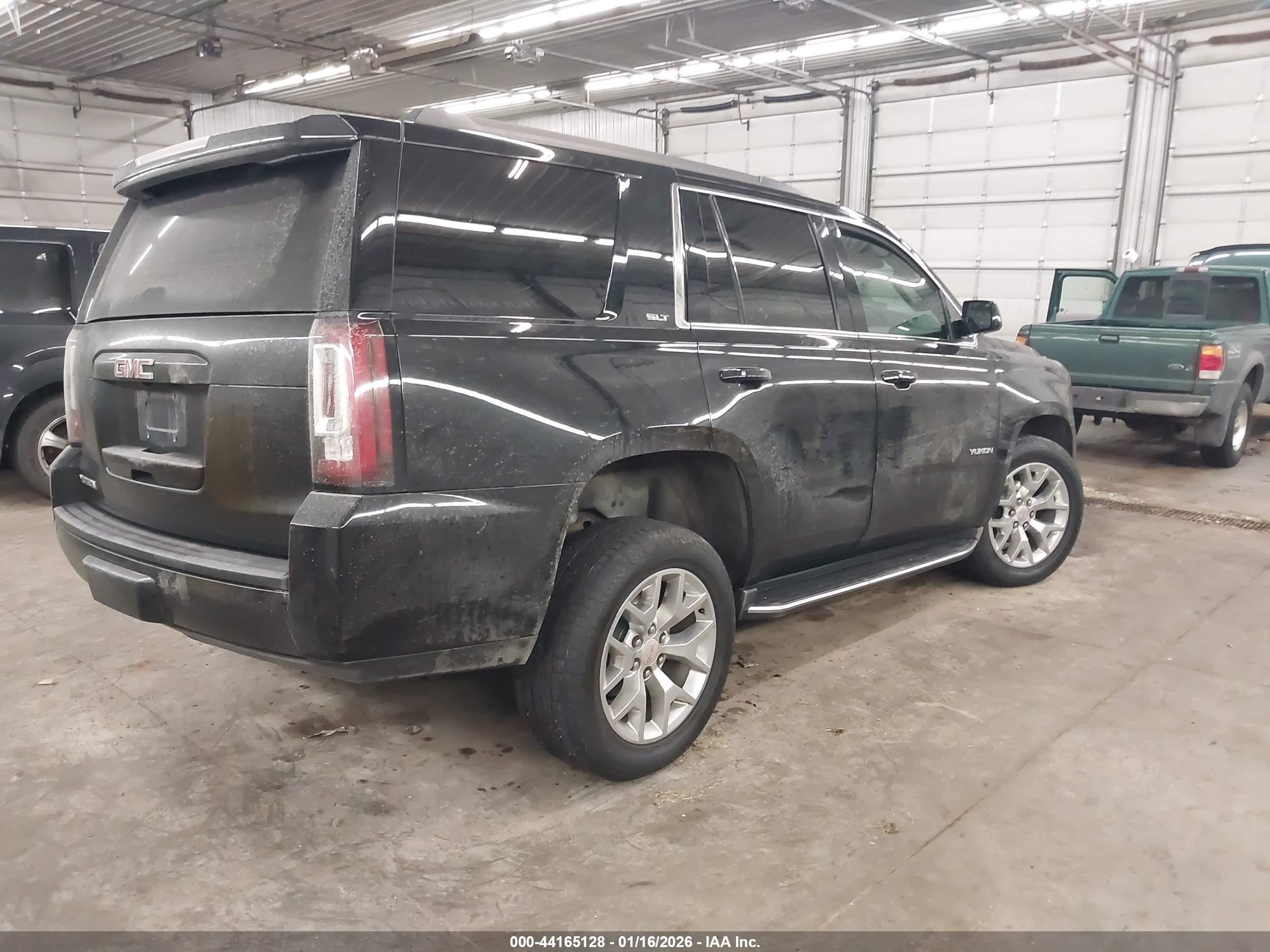 GMC YUKON image 4