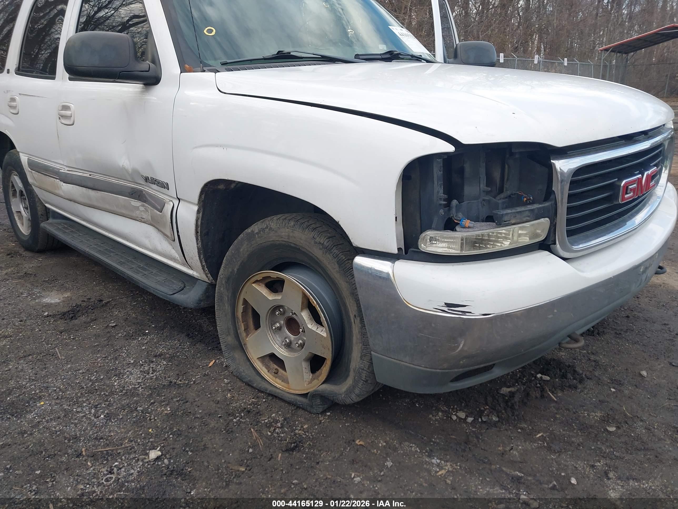 GMC YUKON image 6