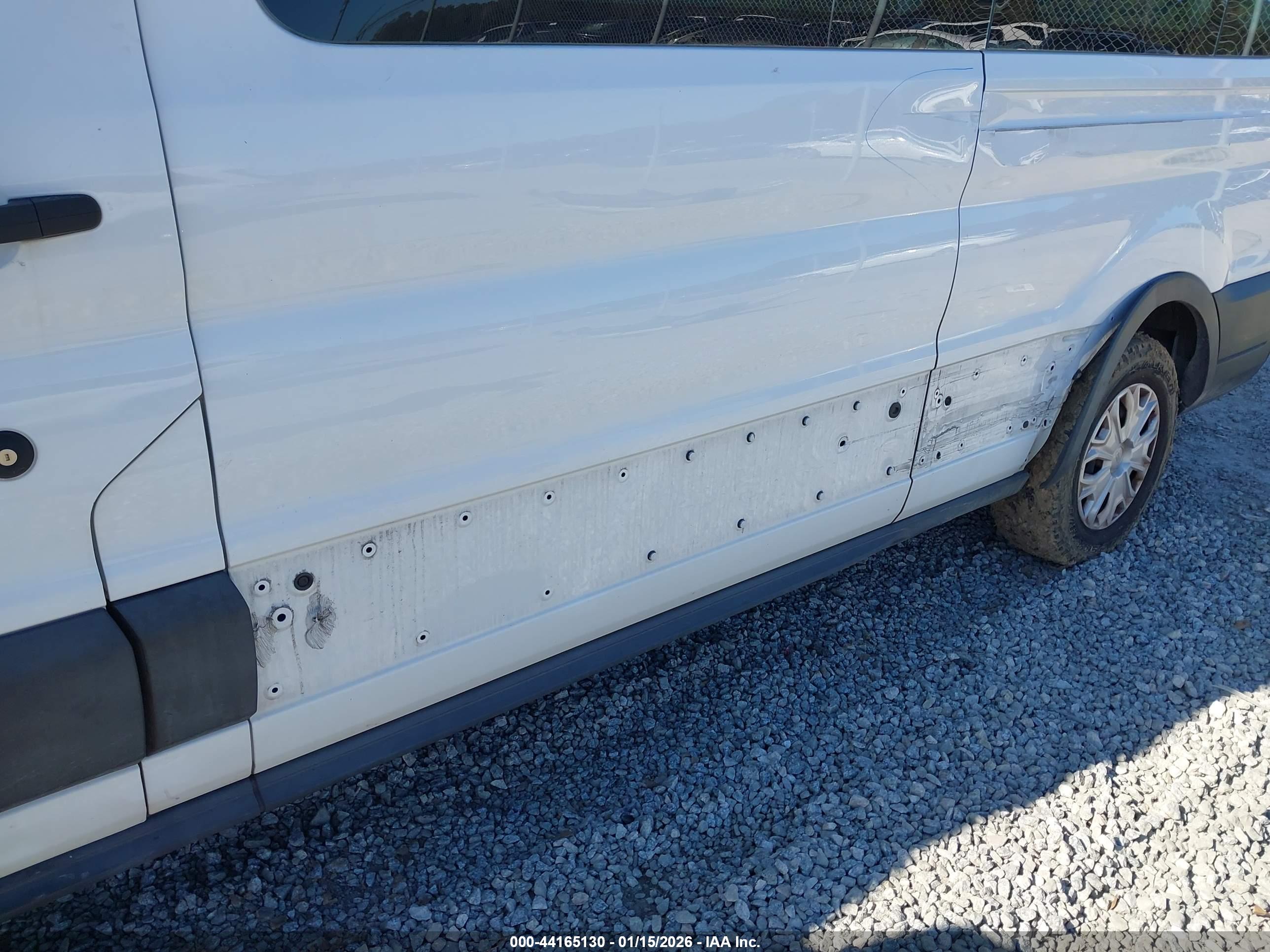 FORD TRANSIT-350 image 6