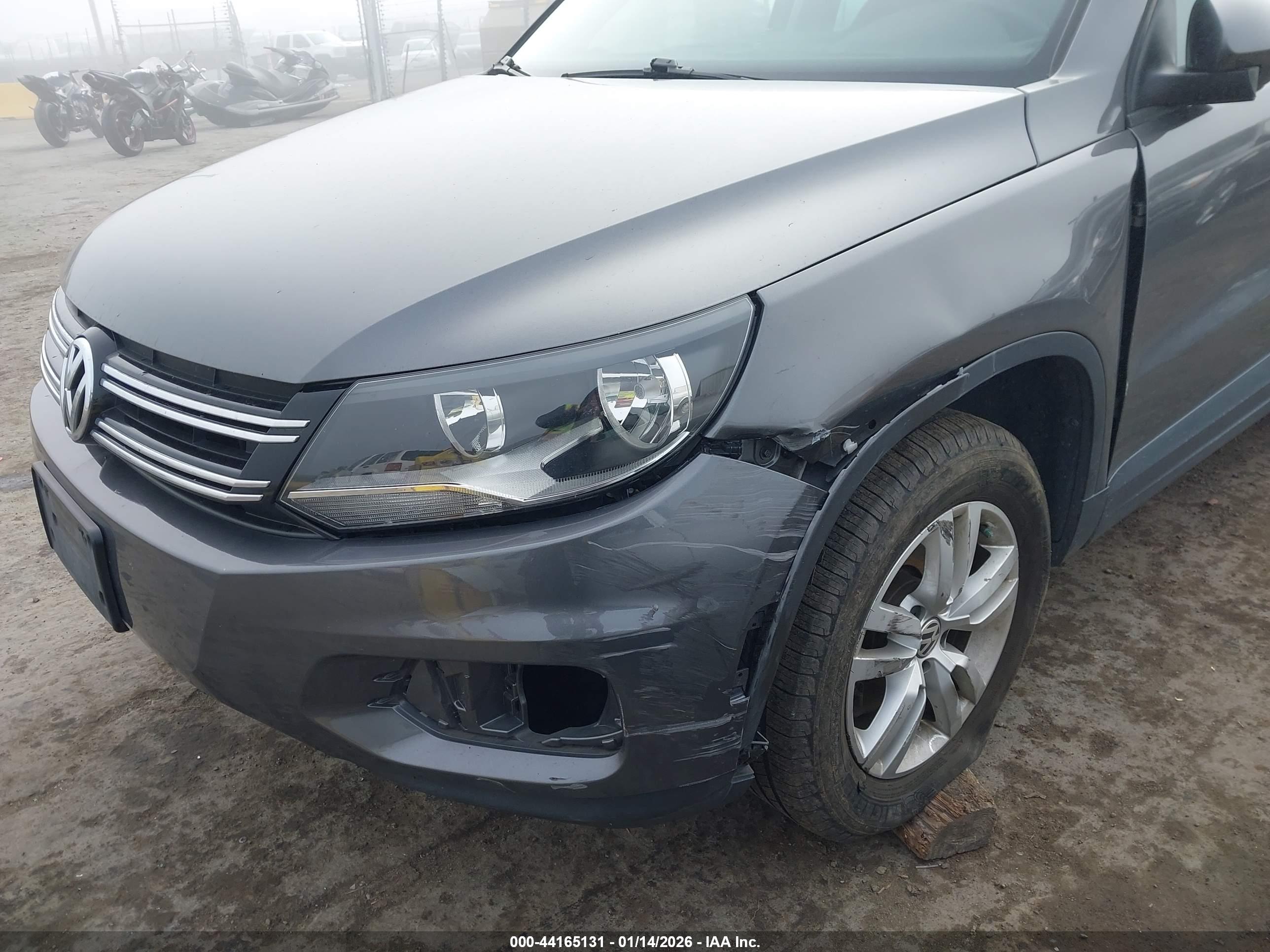 VOLKSWAGEN TIGUAN image 6
