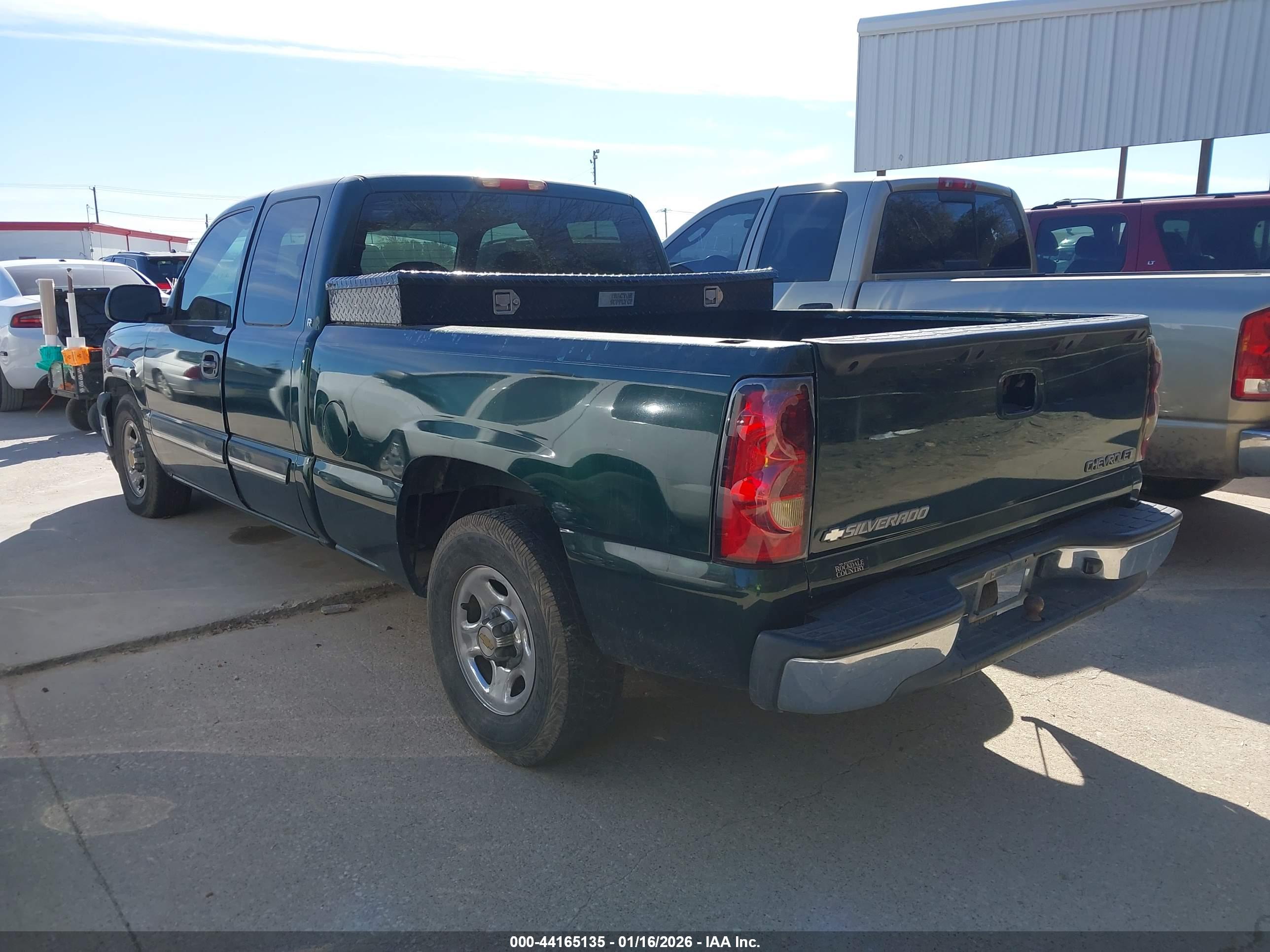 CHEVROLET SILVERADO image 3