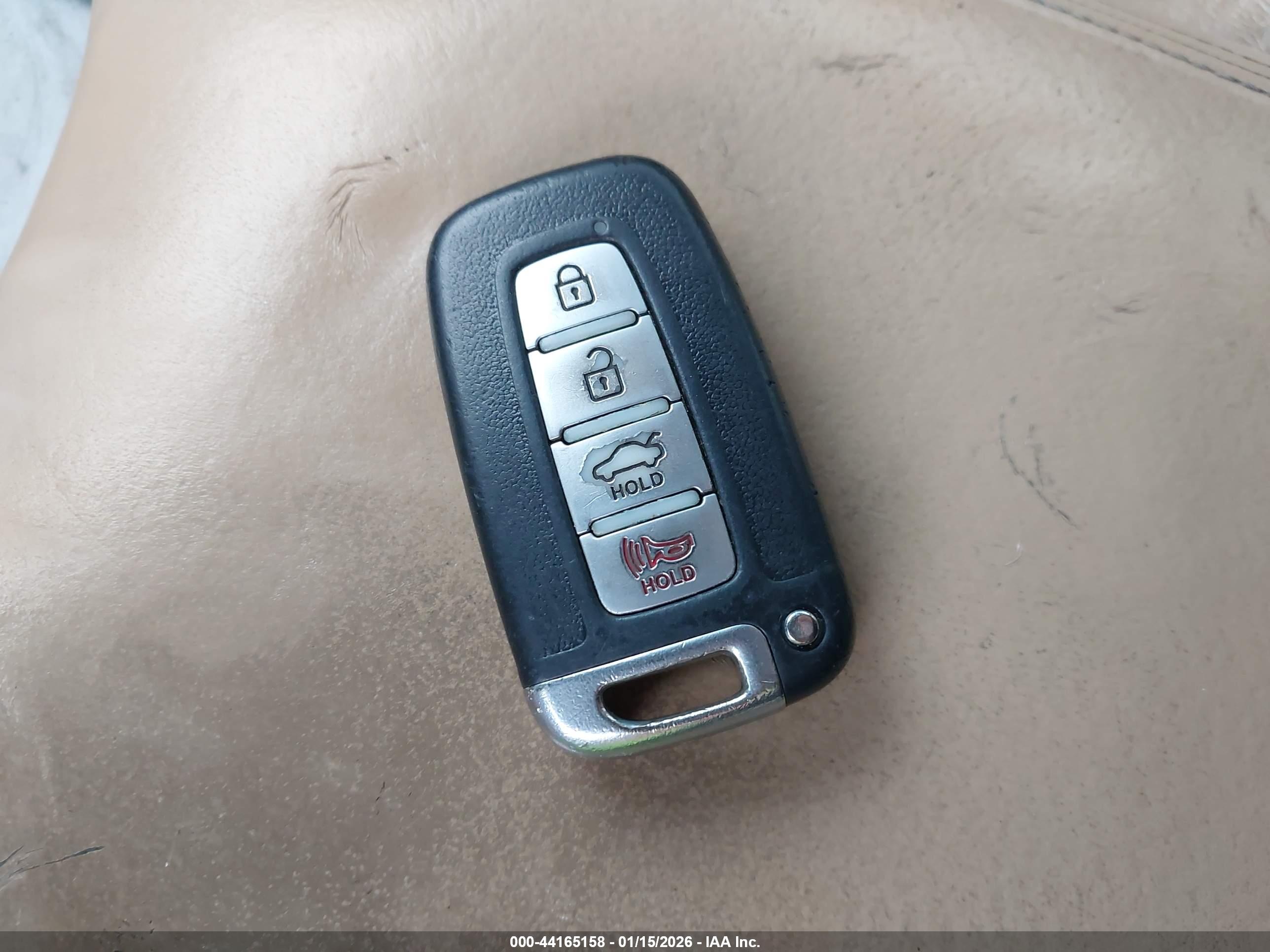 HYUNDAI AZERA image 11