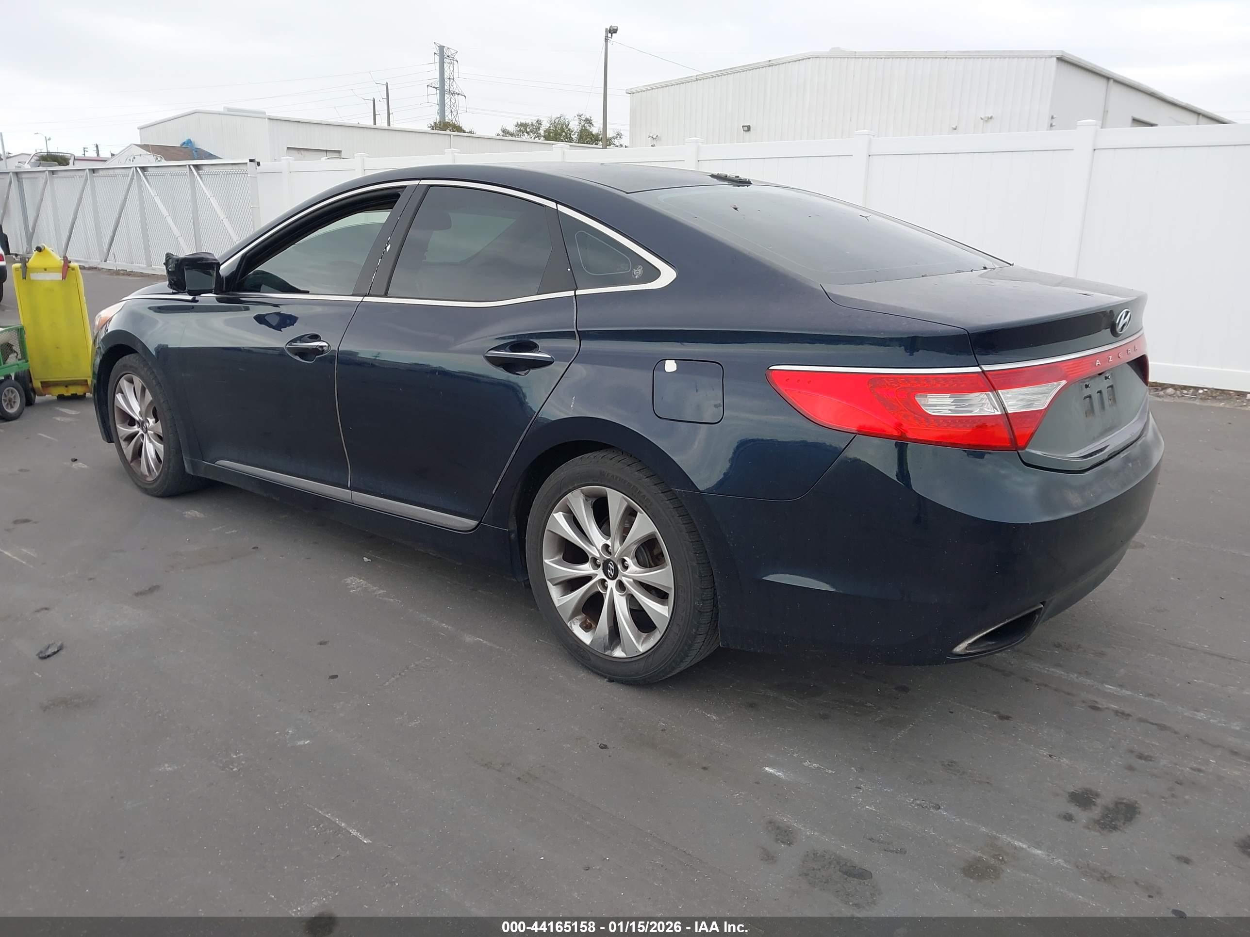 HYUNDAI AZERA image 3