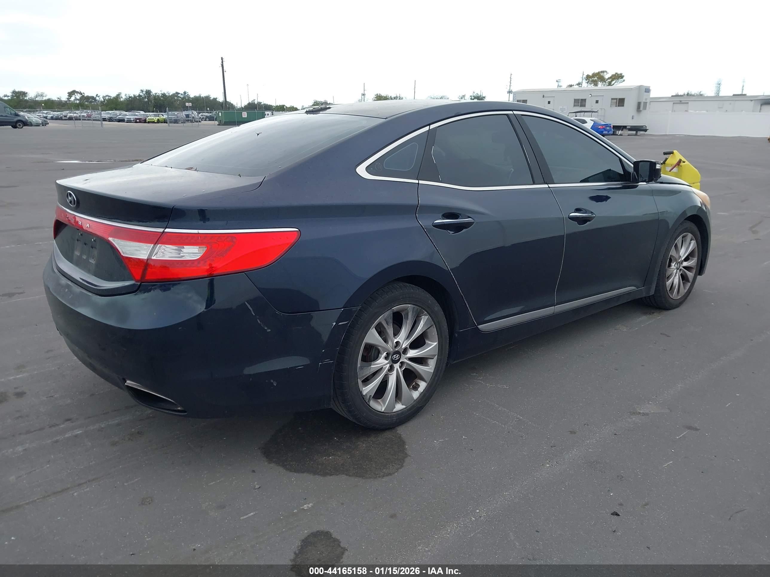 HYUNDAI AZERA image 4