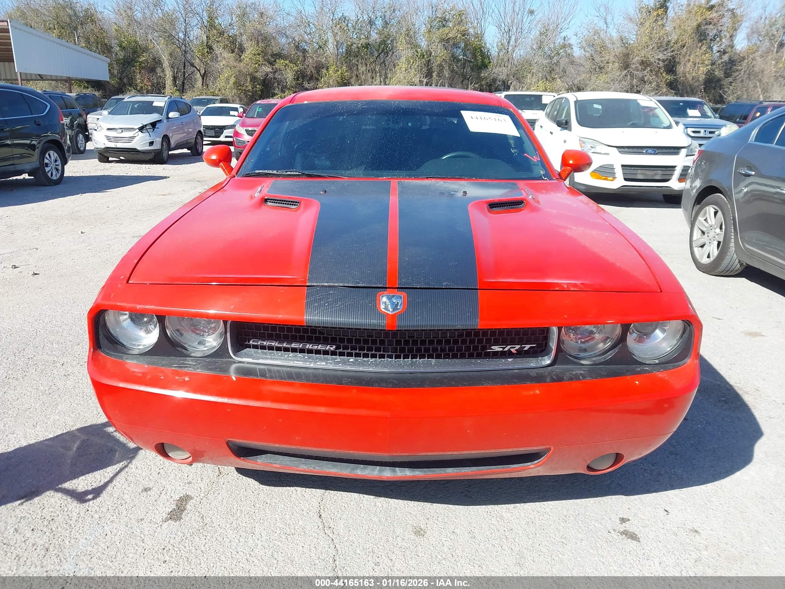 DODGE CHALLENGER image 6