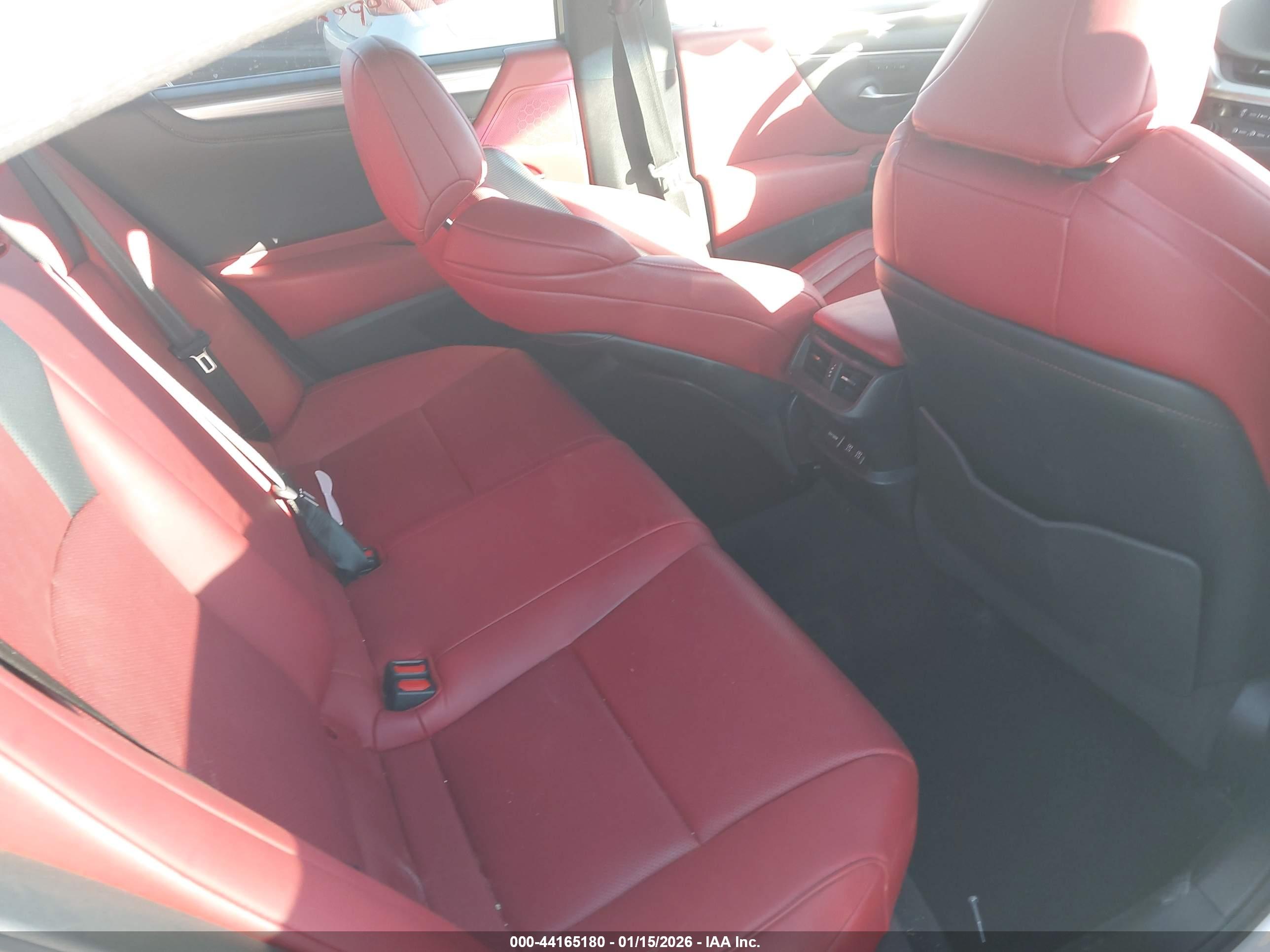 LEXUS ES image 8