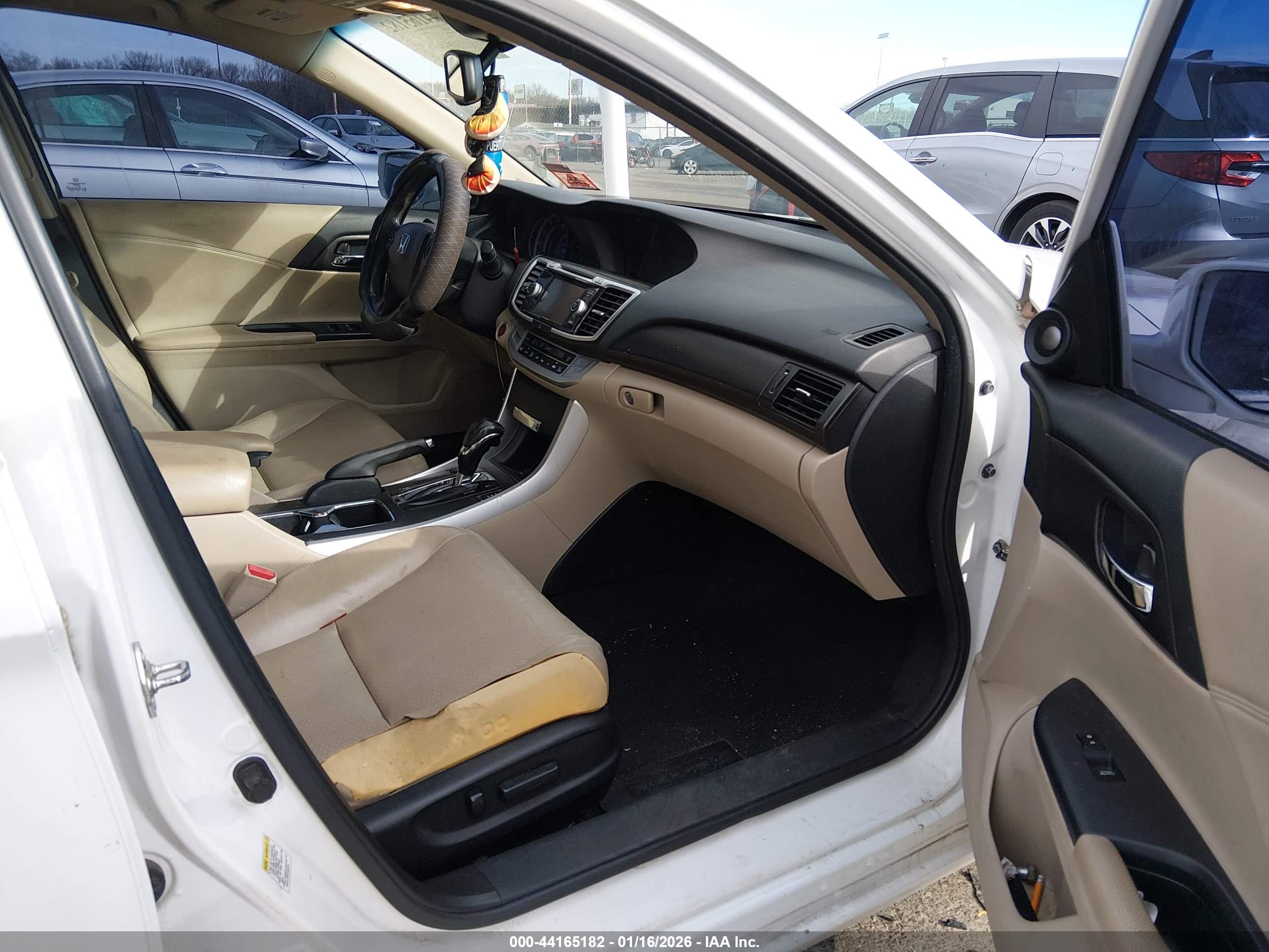 HONDA ACCORD image 5