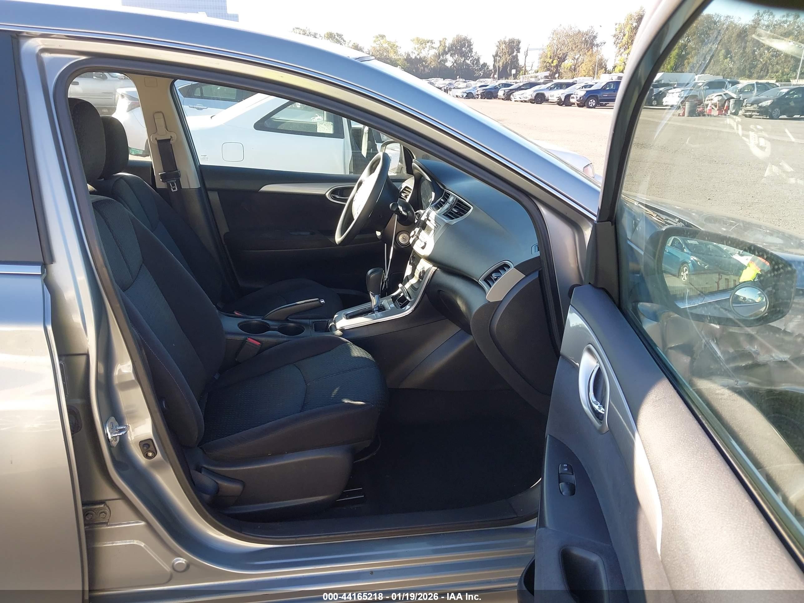NISSAN SENTRA image 5