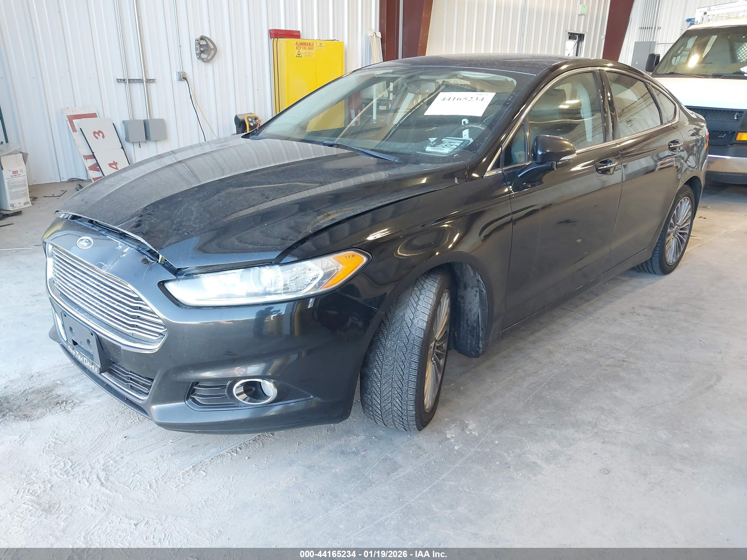 FORD FUSION image 2