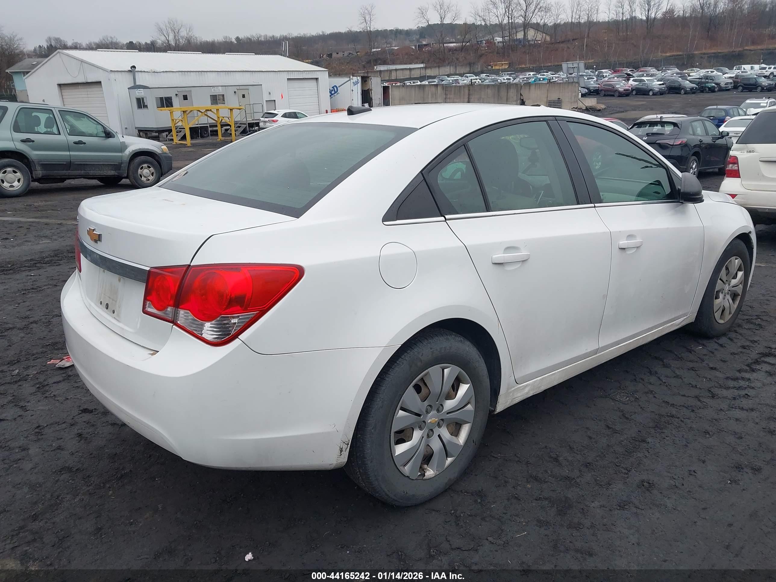 CHEVROLET CRUZE image 4