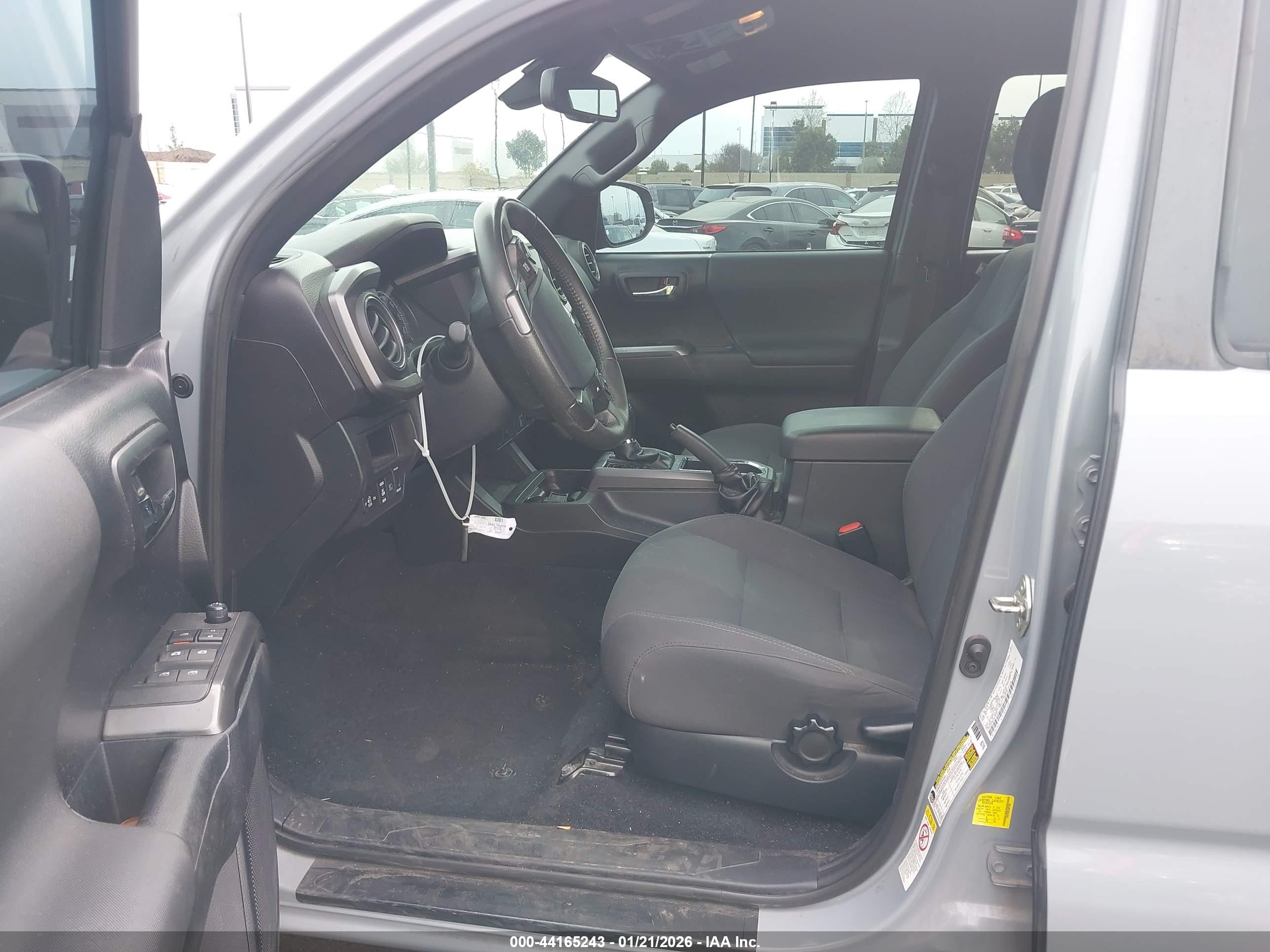 TOYOTA TACOMA image 5