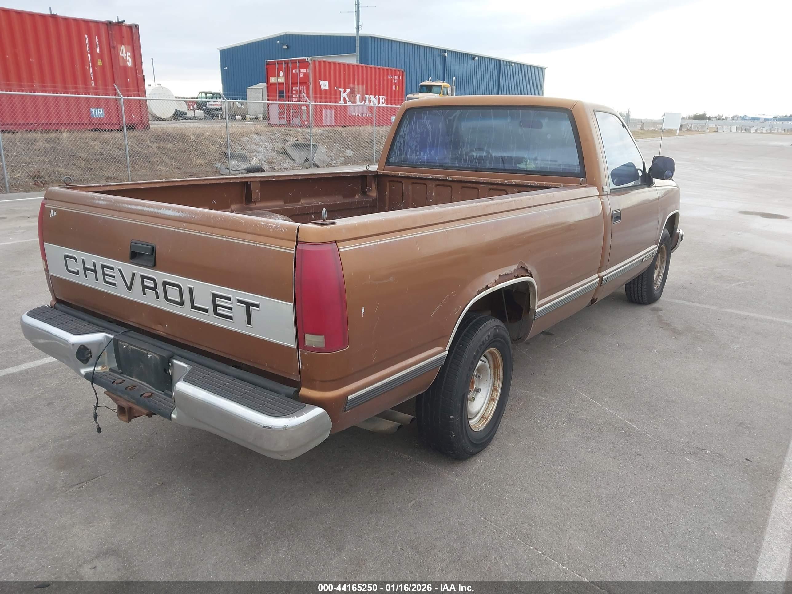 CHEVROLET GMT-400 image 4