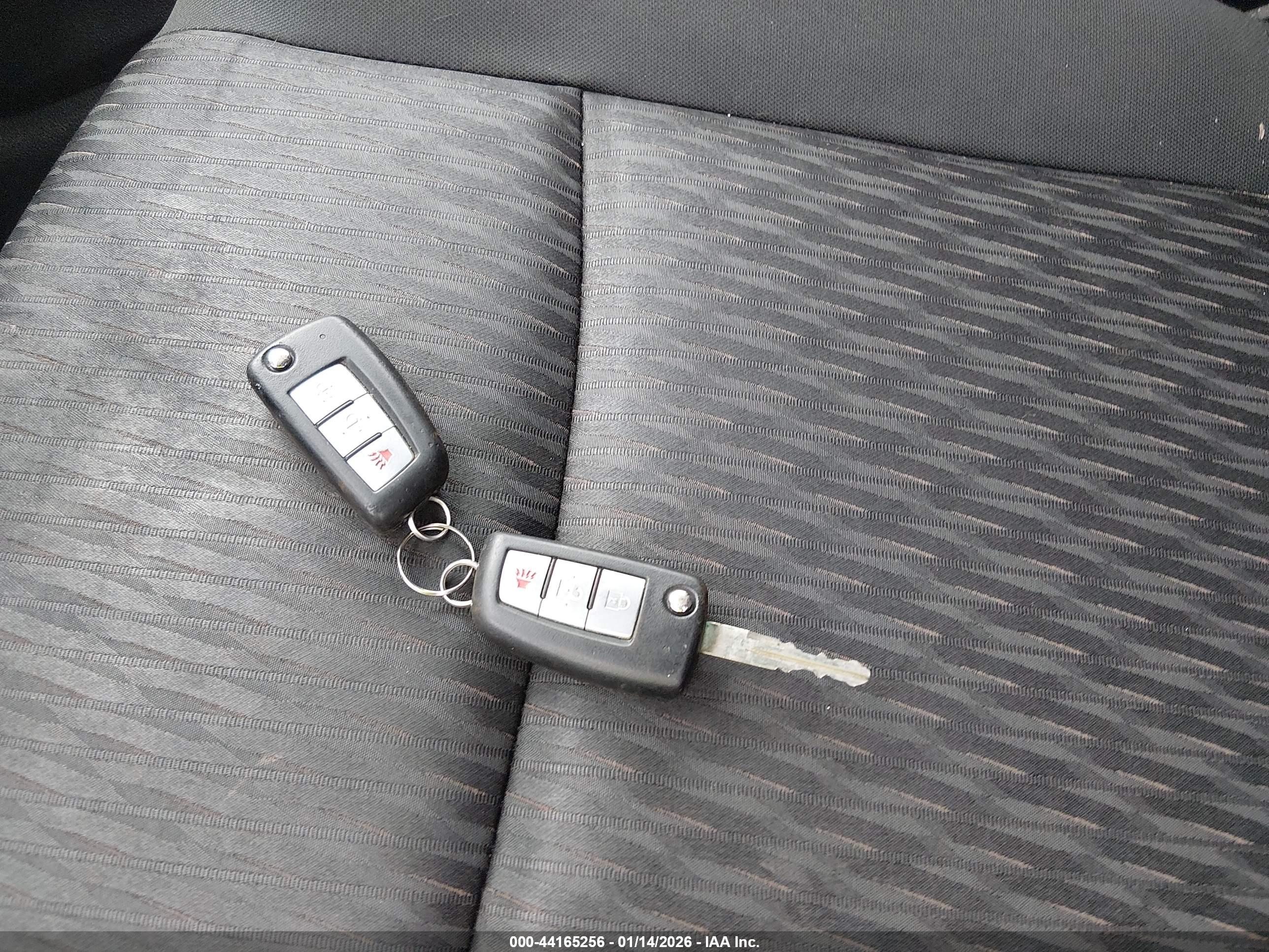 NISSAN ROGUE image 11