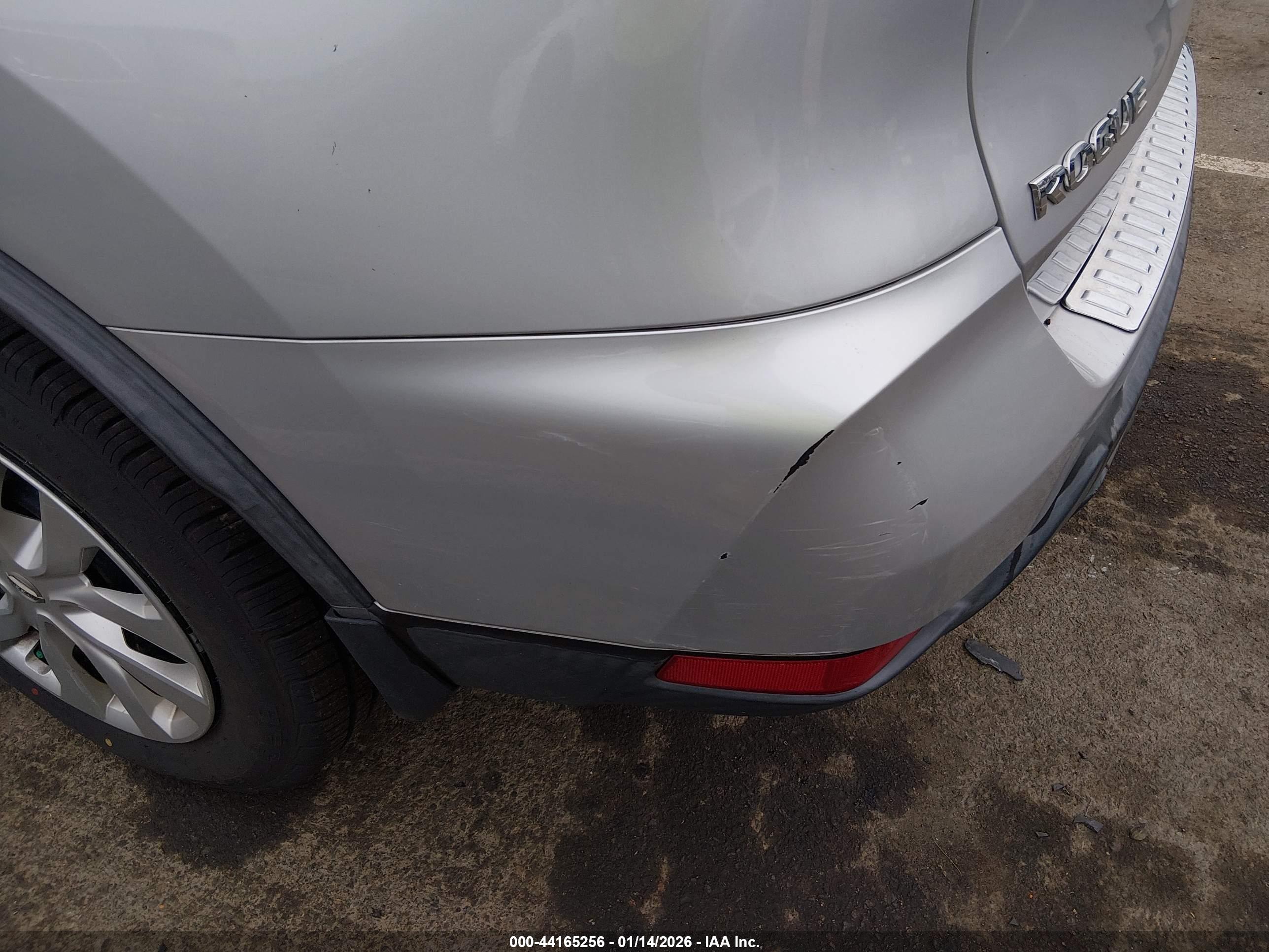 NISSAN ROGUE image 6