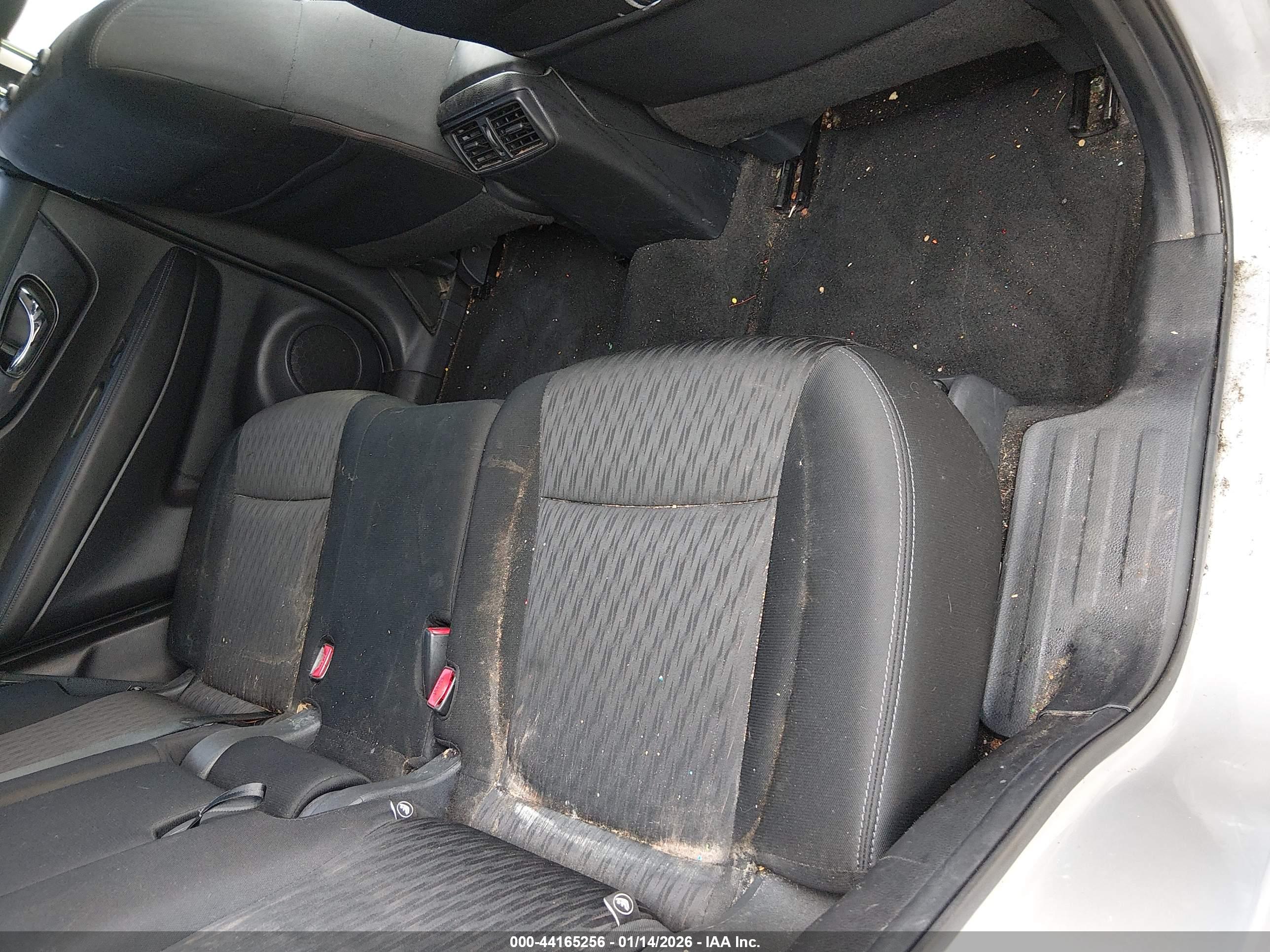 NISSAN ROGUE image 8