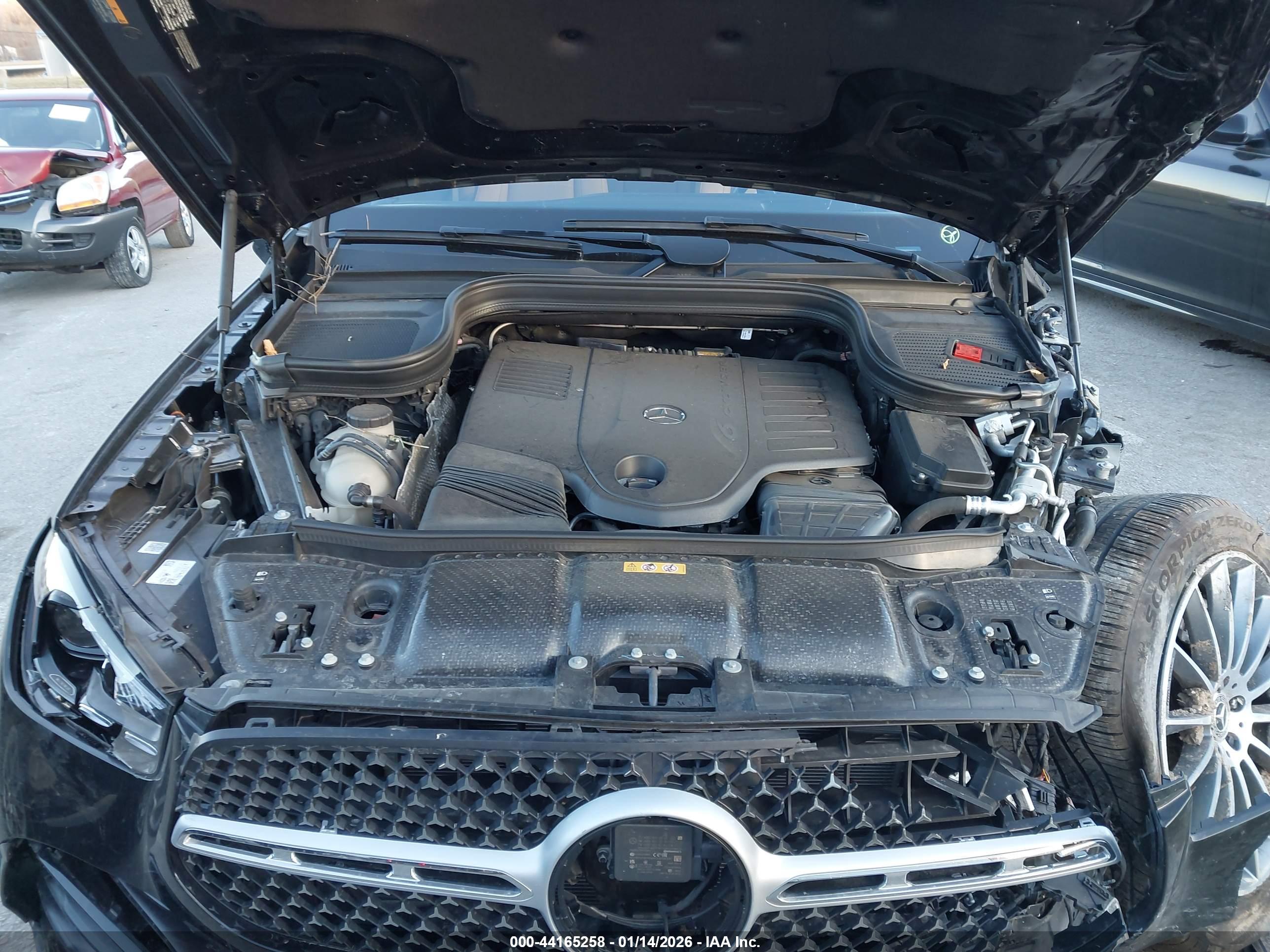MERCEDES-BENZ GLE image 10